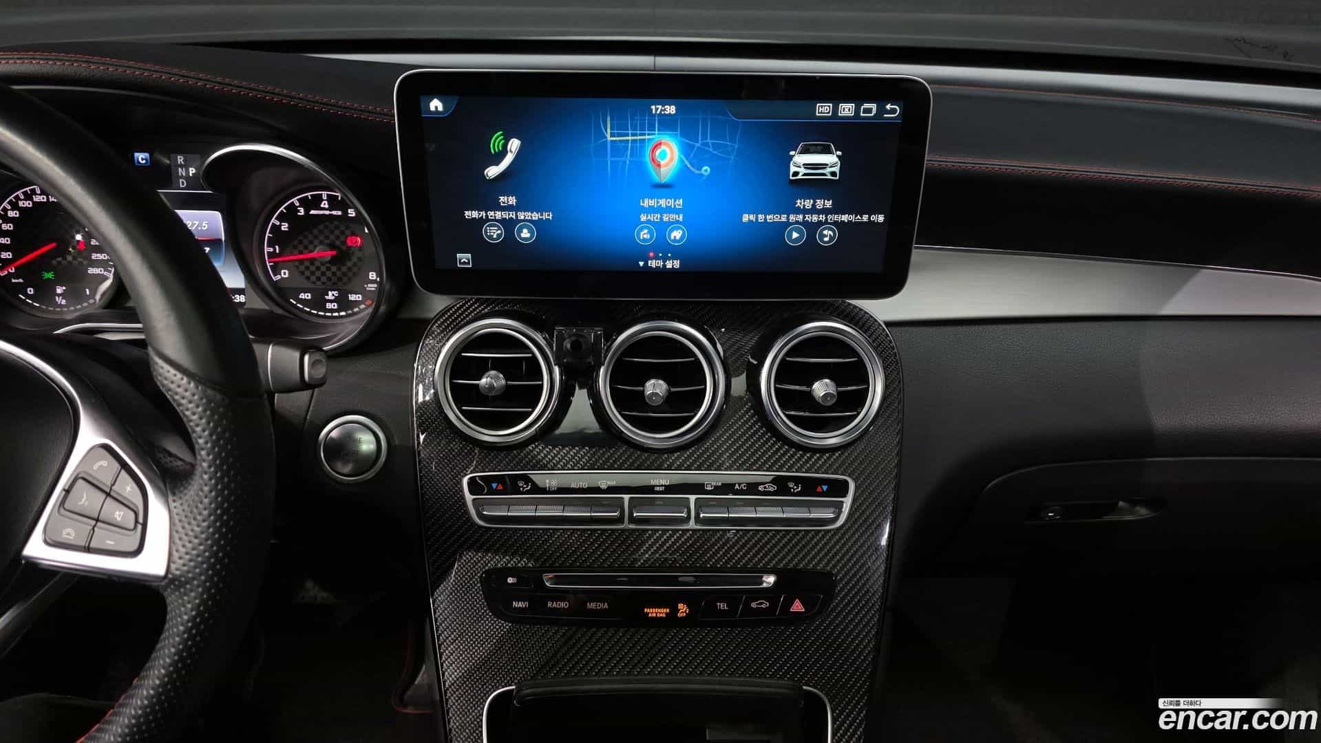 GLC-Class Mercedes-Benz 2017.2-OPTION-018