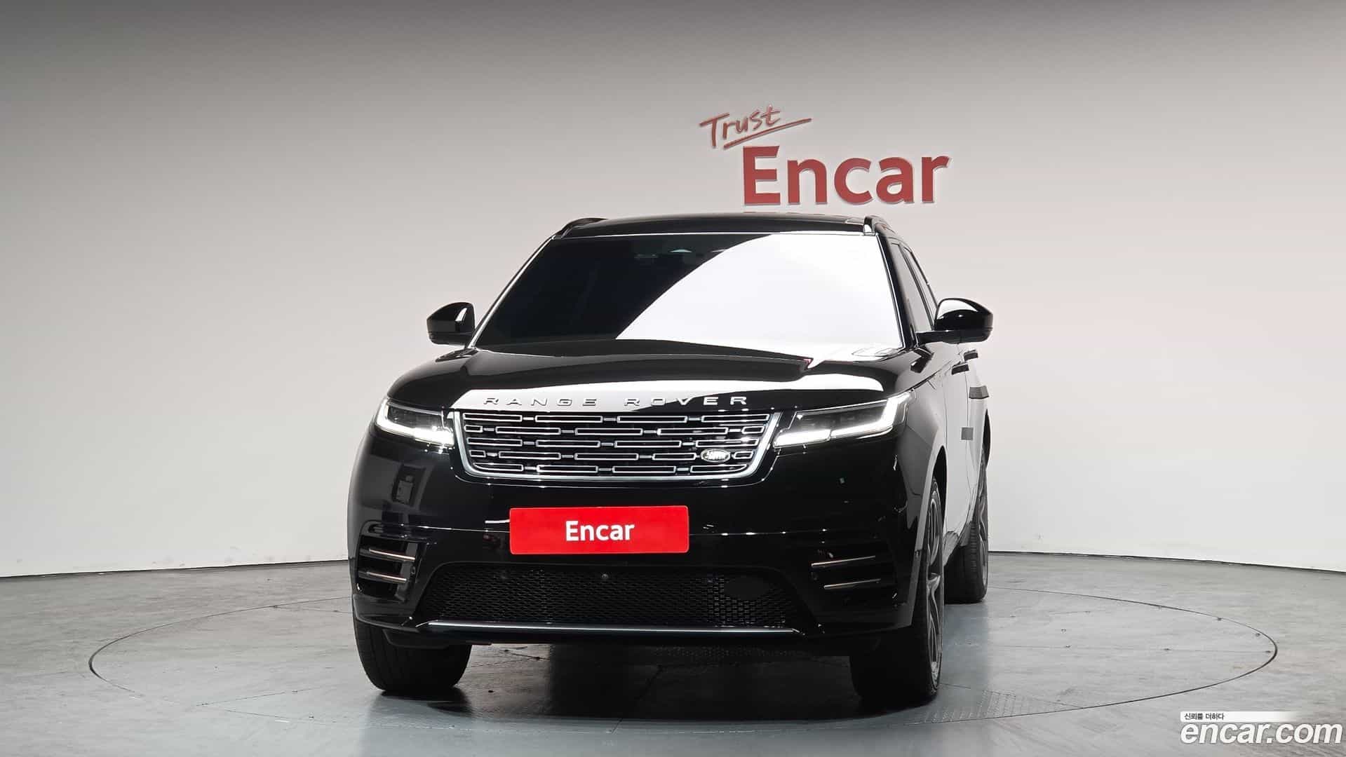 Range Rover Velar Land Rover 2024.7-OUTER-003