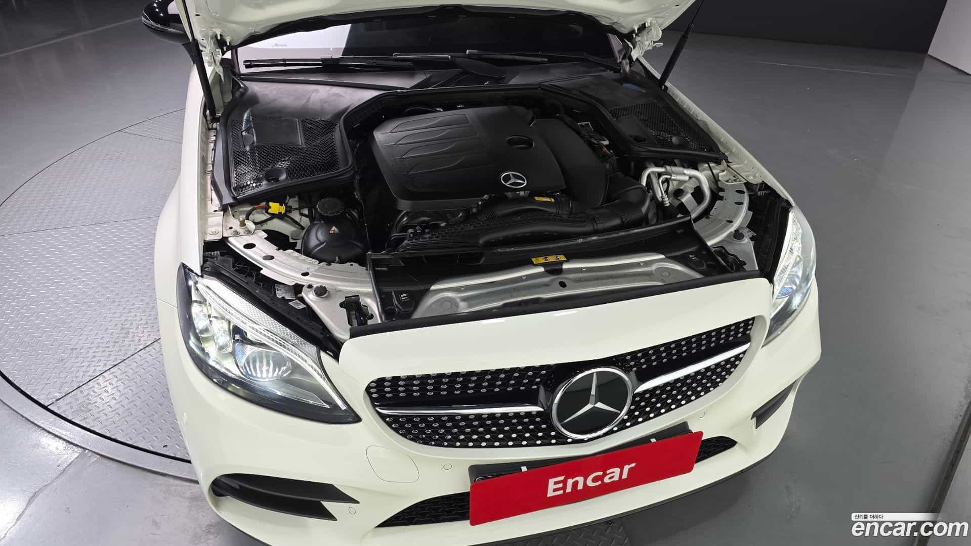 C-Class Mercedes-Benz 2023.8-INNER-006