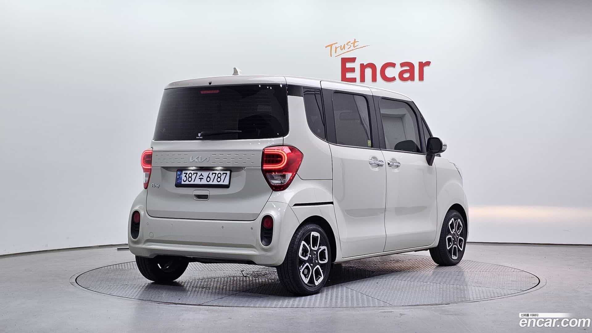 RAY Kia 2022.0-OUTER-002