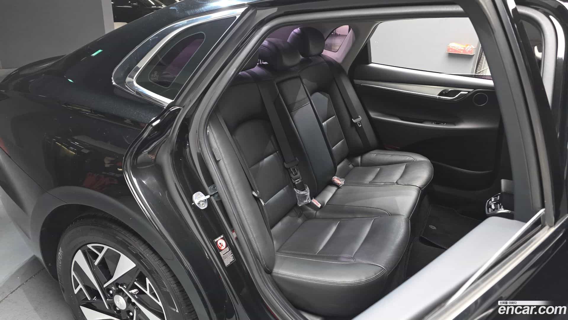 Grandeur Hyundai 2021.0-OPTION-015