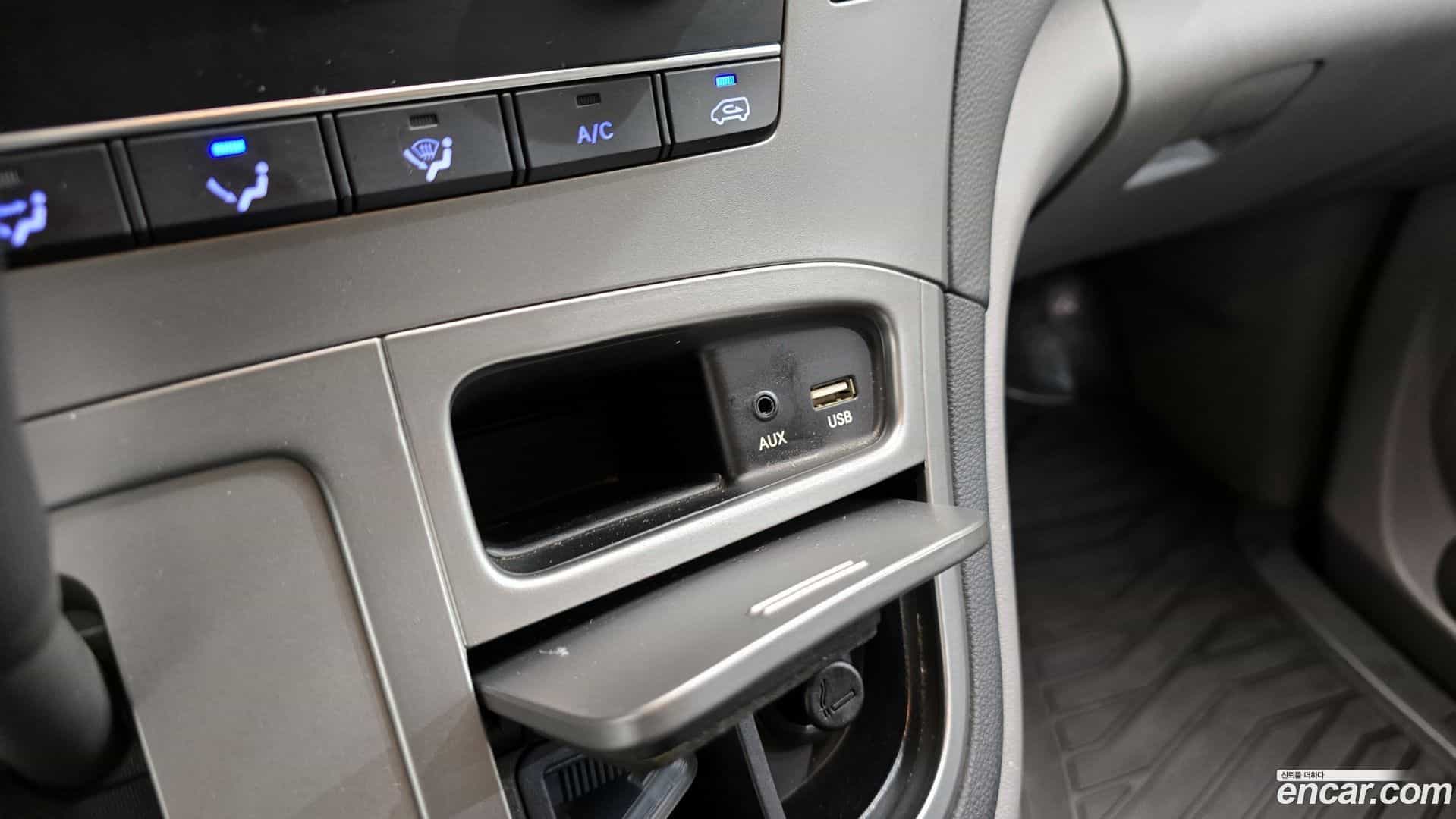 Starex Hyundai 2018.3-OPTION-022