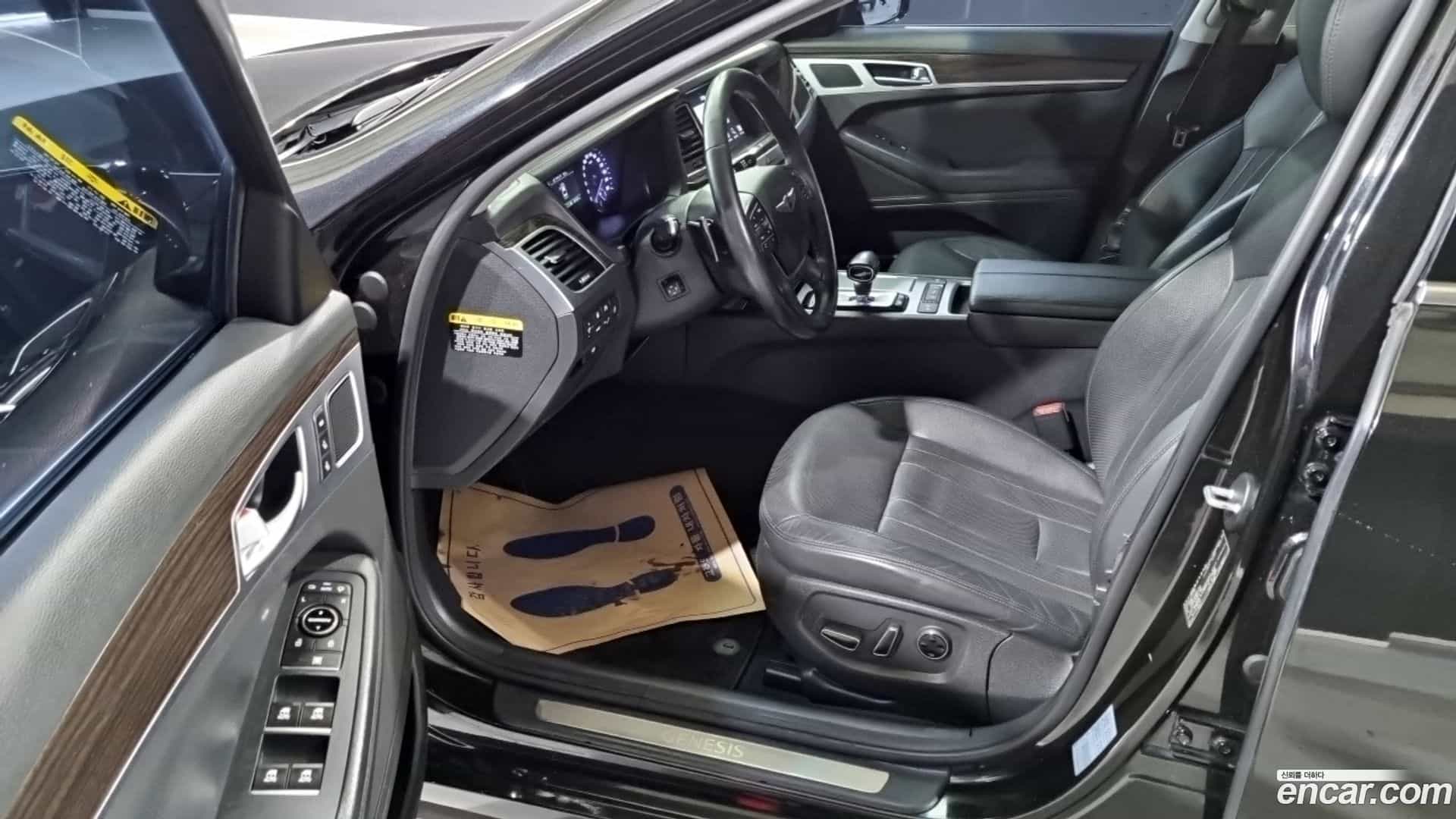 G80 Genesis 2018.11-INNER-010