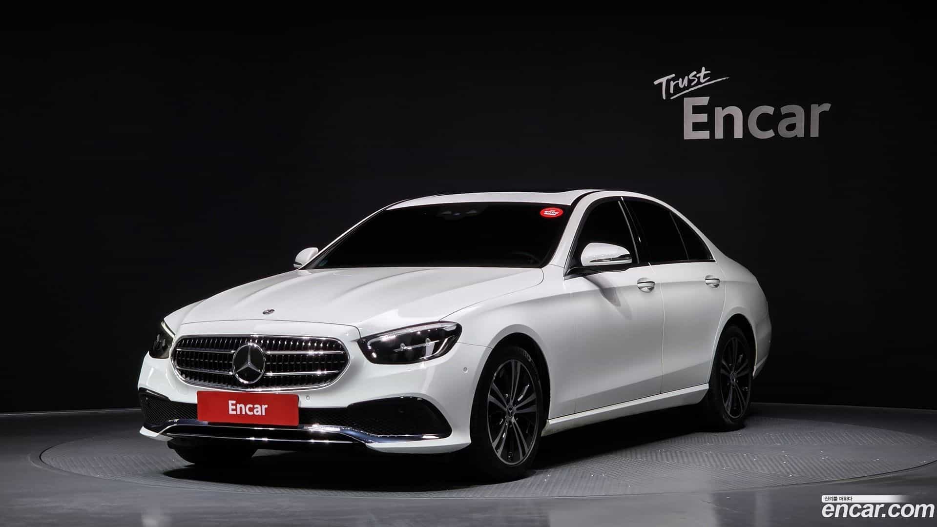 E-Class Mercedes-Benz 2021.1-OUTER-001