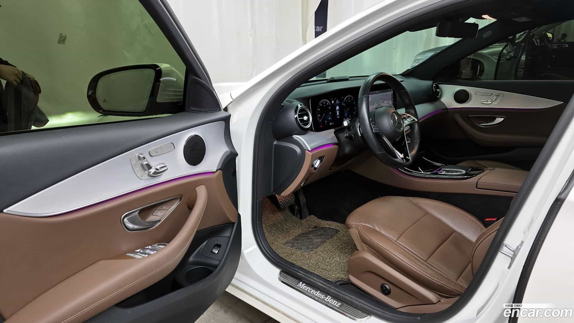 E-Class Mercedes-Benz 2021.1-INNER-010