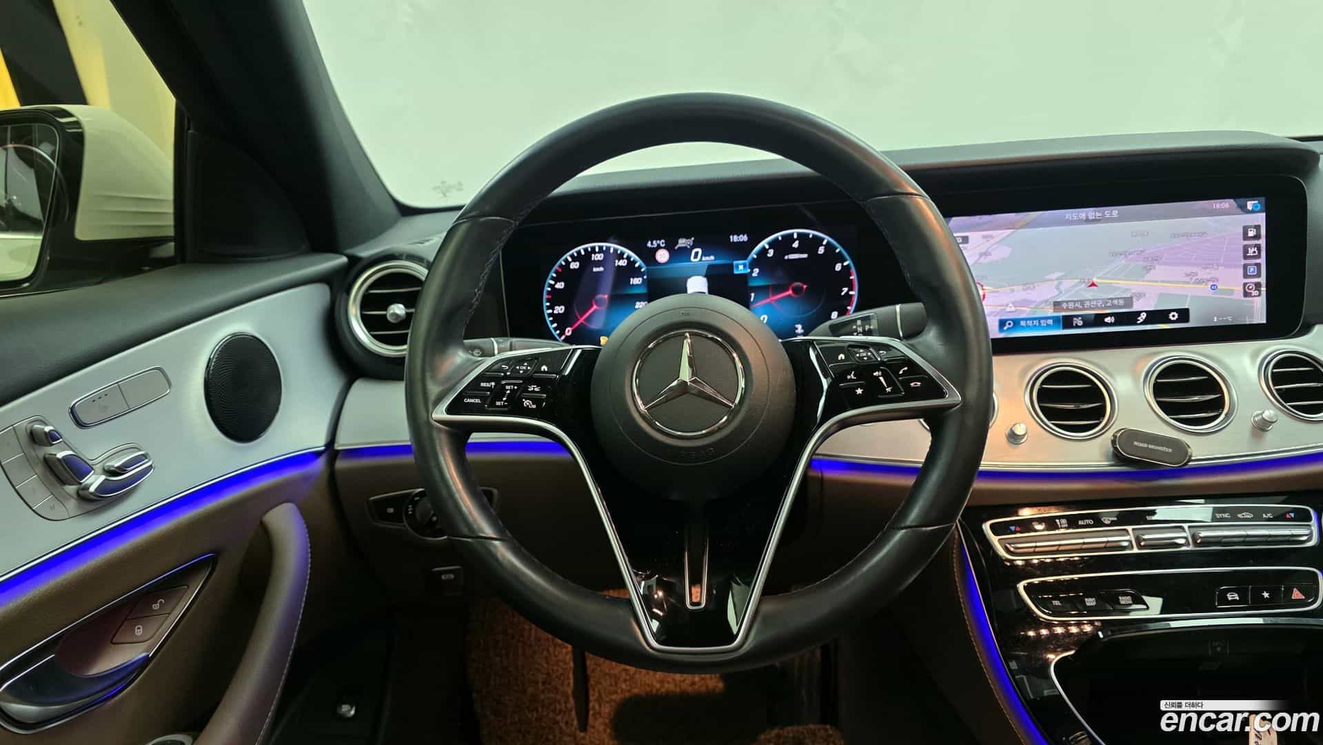 E-Class Mercedes-Benz 2021.1-OPTION-017