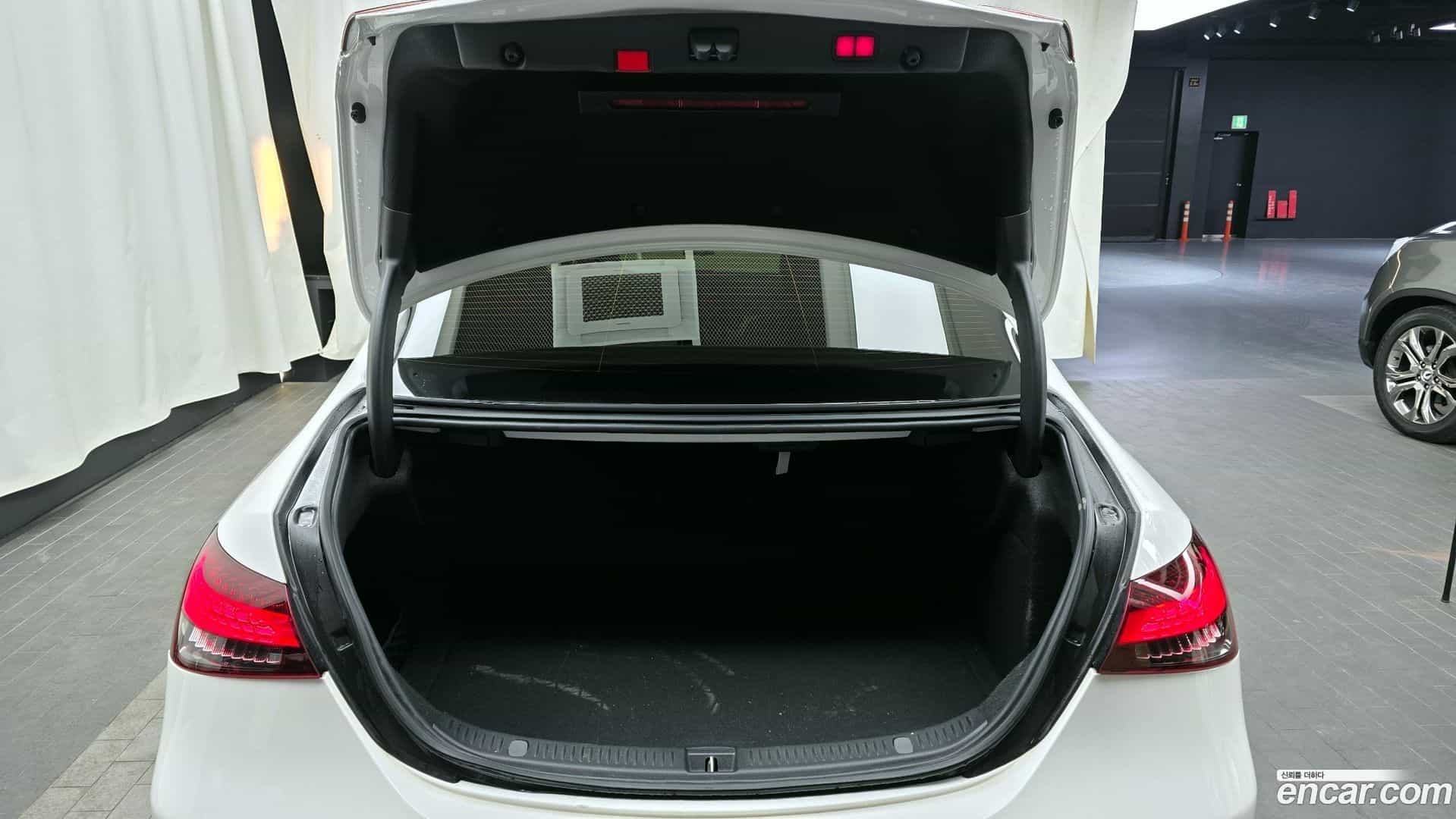E-Class Mercedes-Benz 2021.1-OPTION-024