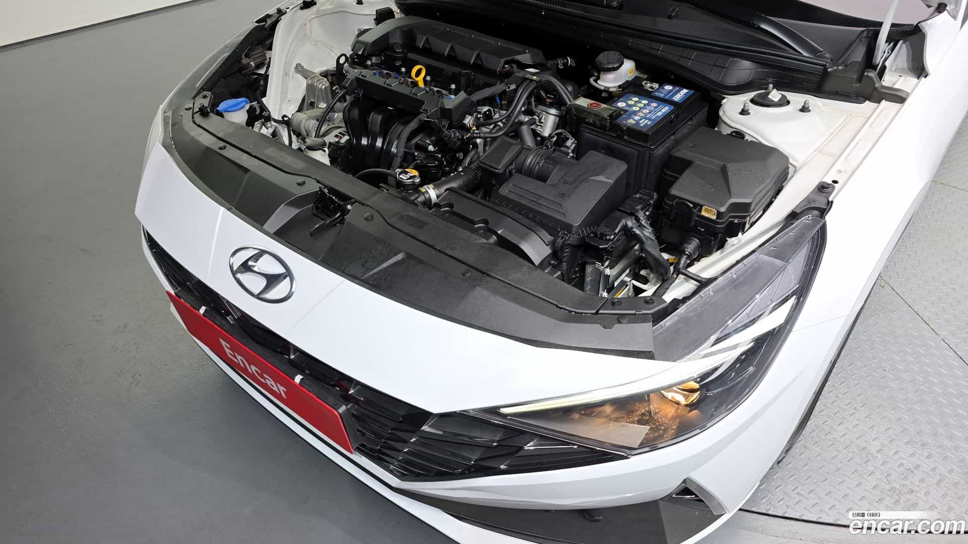 AVANTE Hyundai 2022.0-OUTER-006