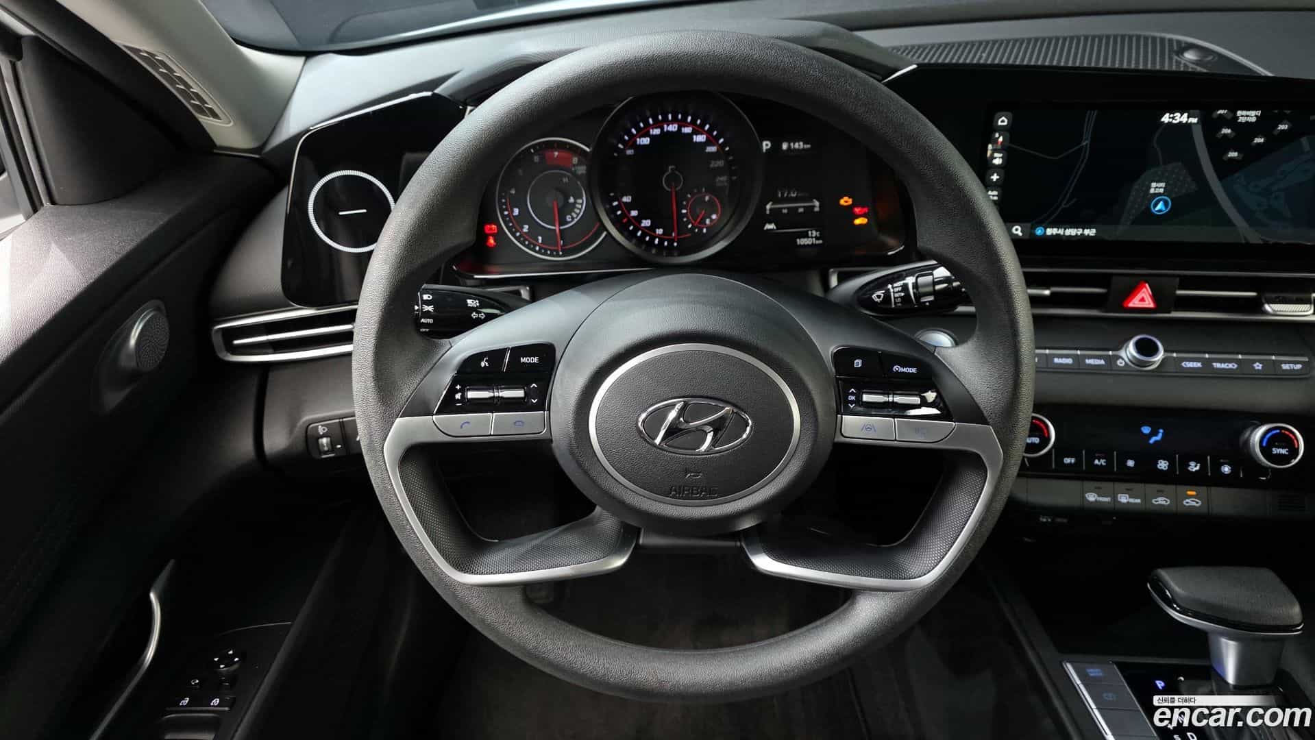 AVANTE Hyundai 2022.0-OPTION-023