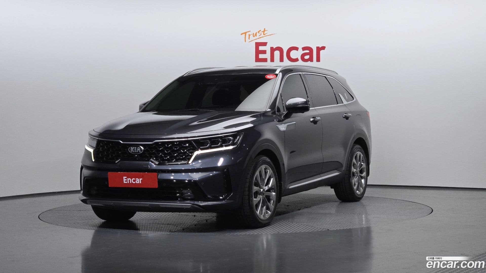 Main__Slider__Photo:Sorento Kia 2021.2-0