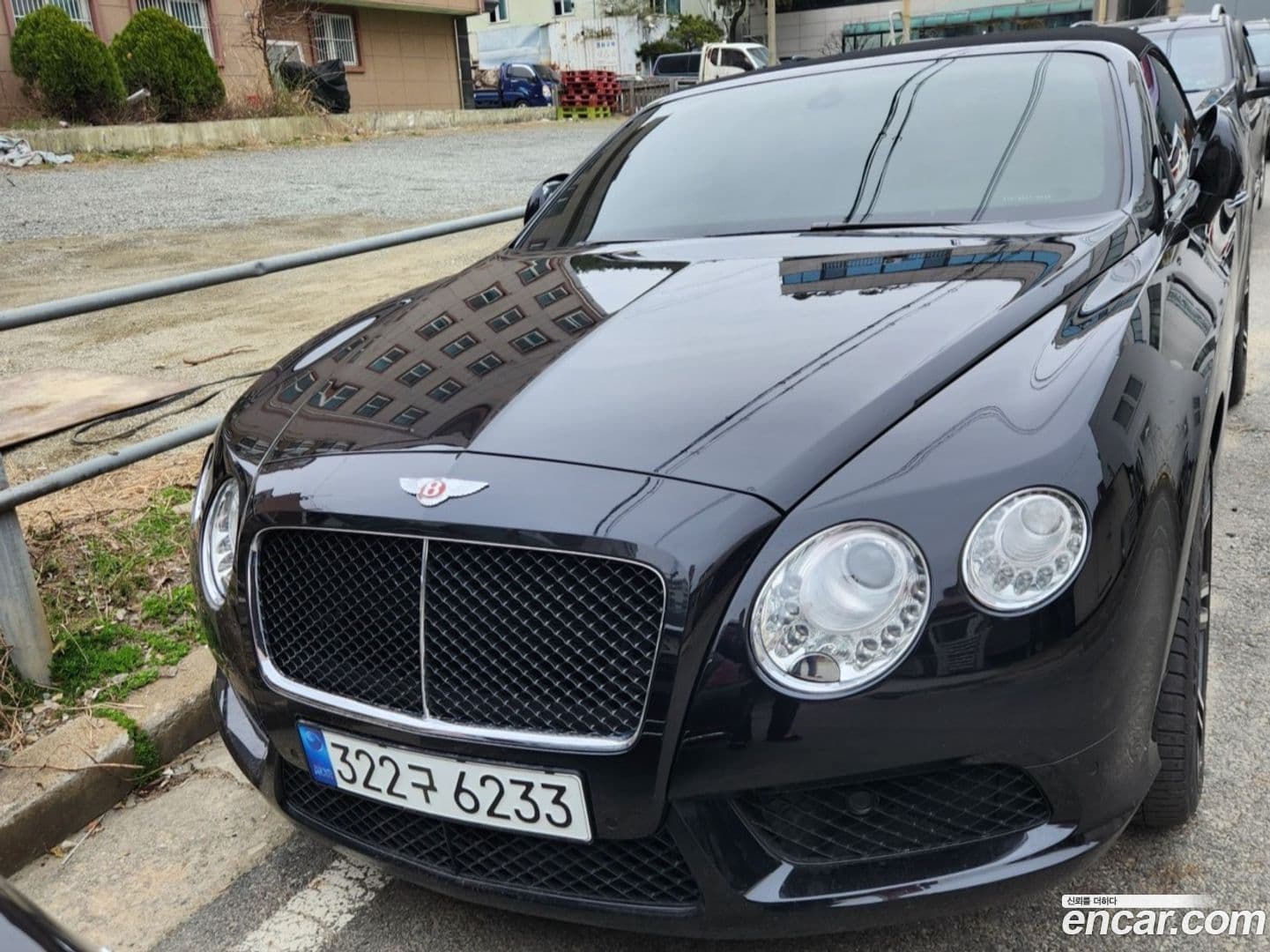 Main__Slider__Photo:Continental Bentley 2013.1-0