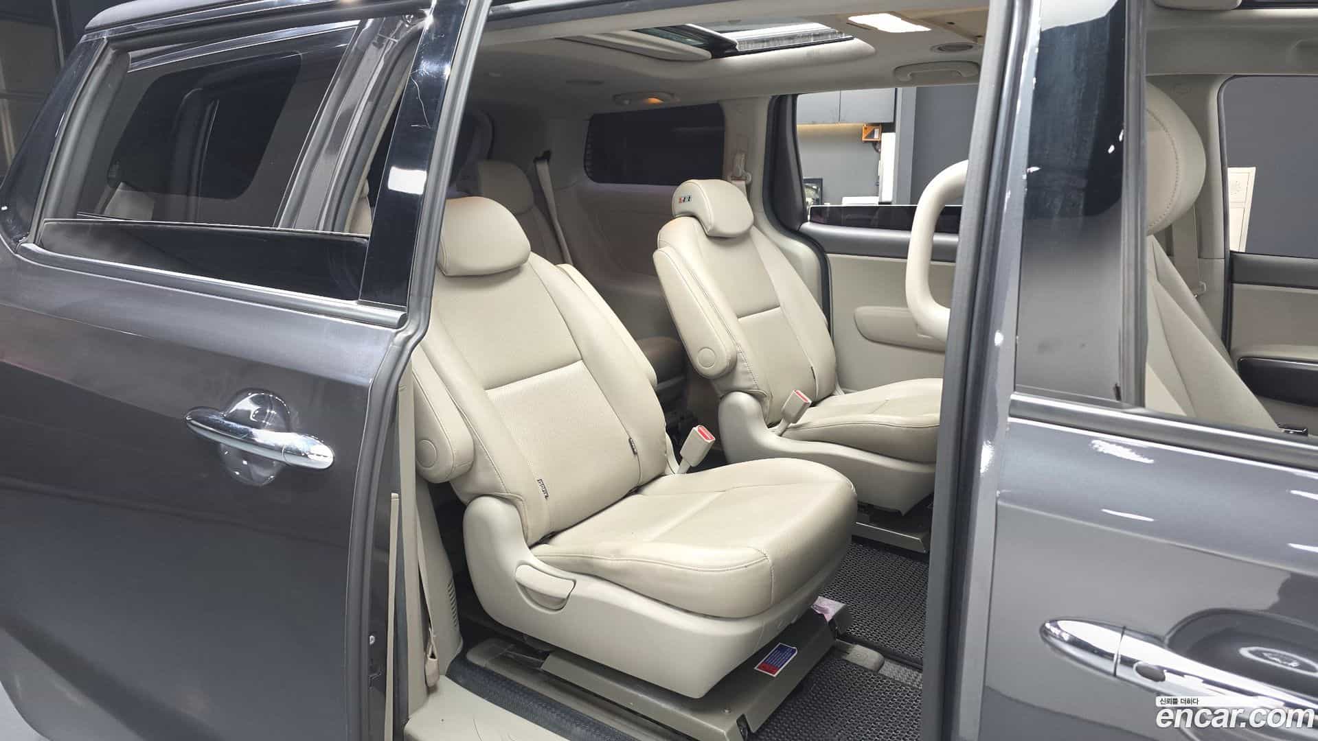 Canival Kia 2017.1-OPTION-016