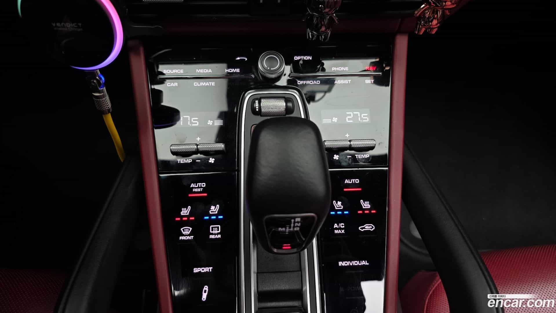 Cayenne Porsche 2019.1-INNER-009
