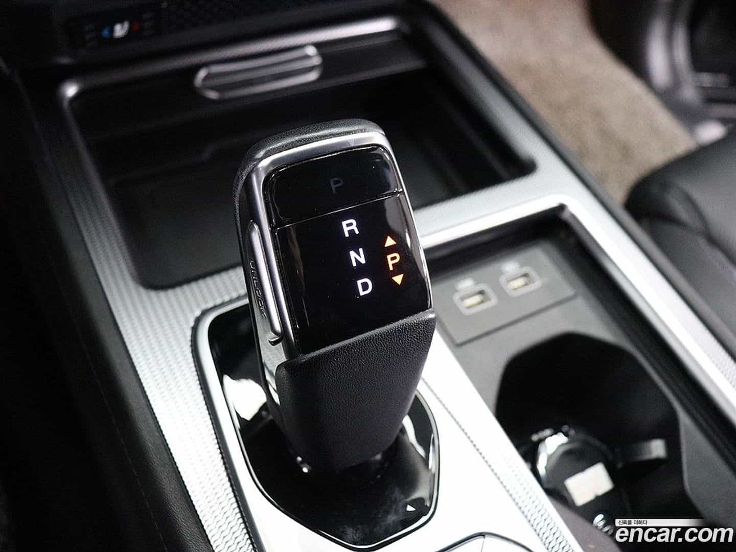 Rexton KG Mobility 2022.3-INNER-008
