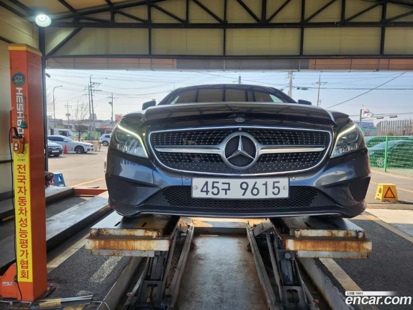CLS-Class Mercedes-Benz 2015.1-OUTER-001