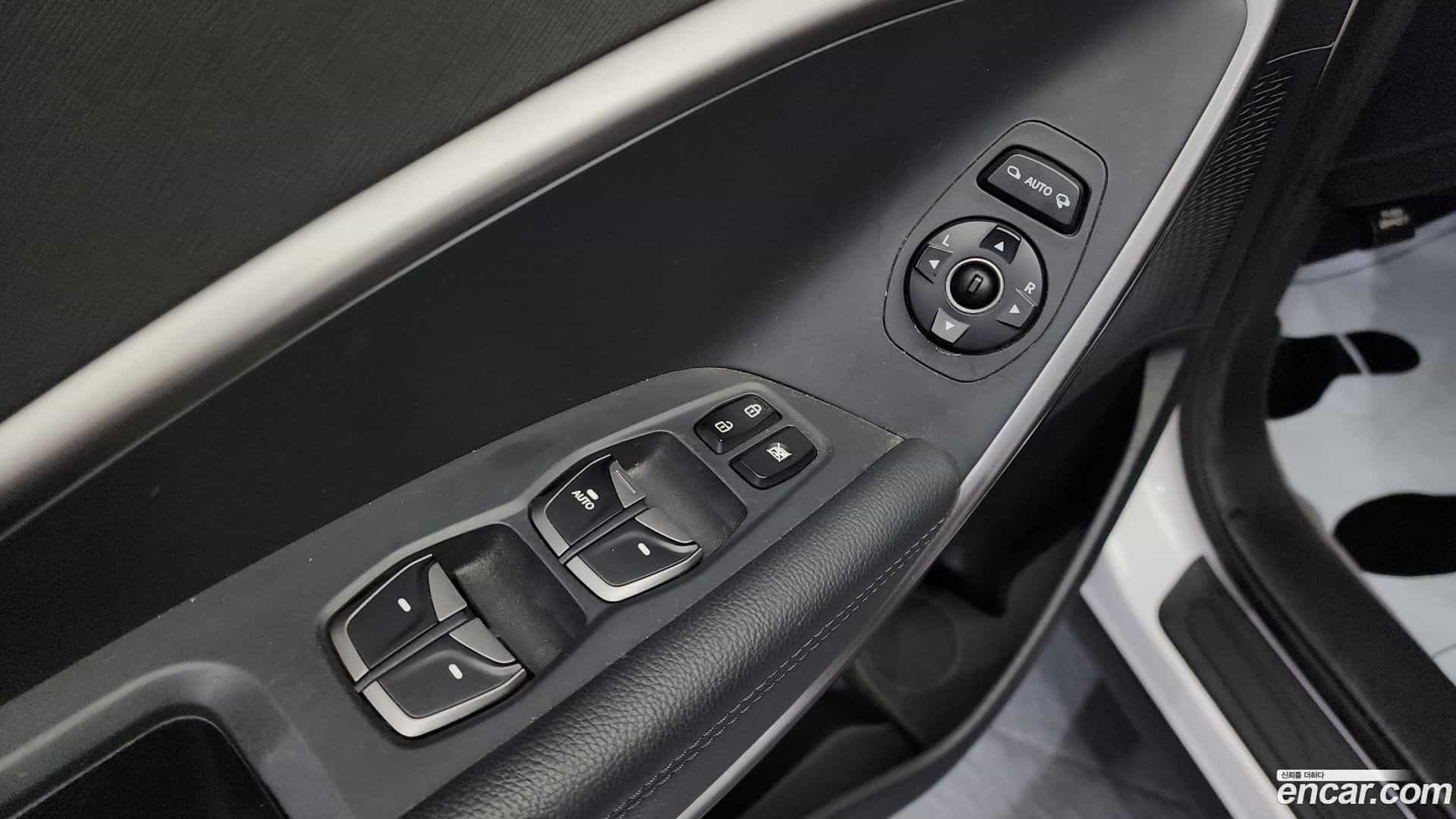 Santafe Hyundai 2015.9-OPTION-017