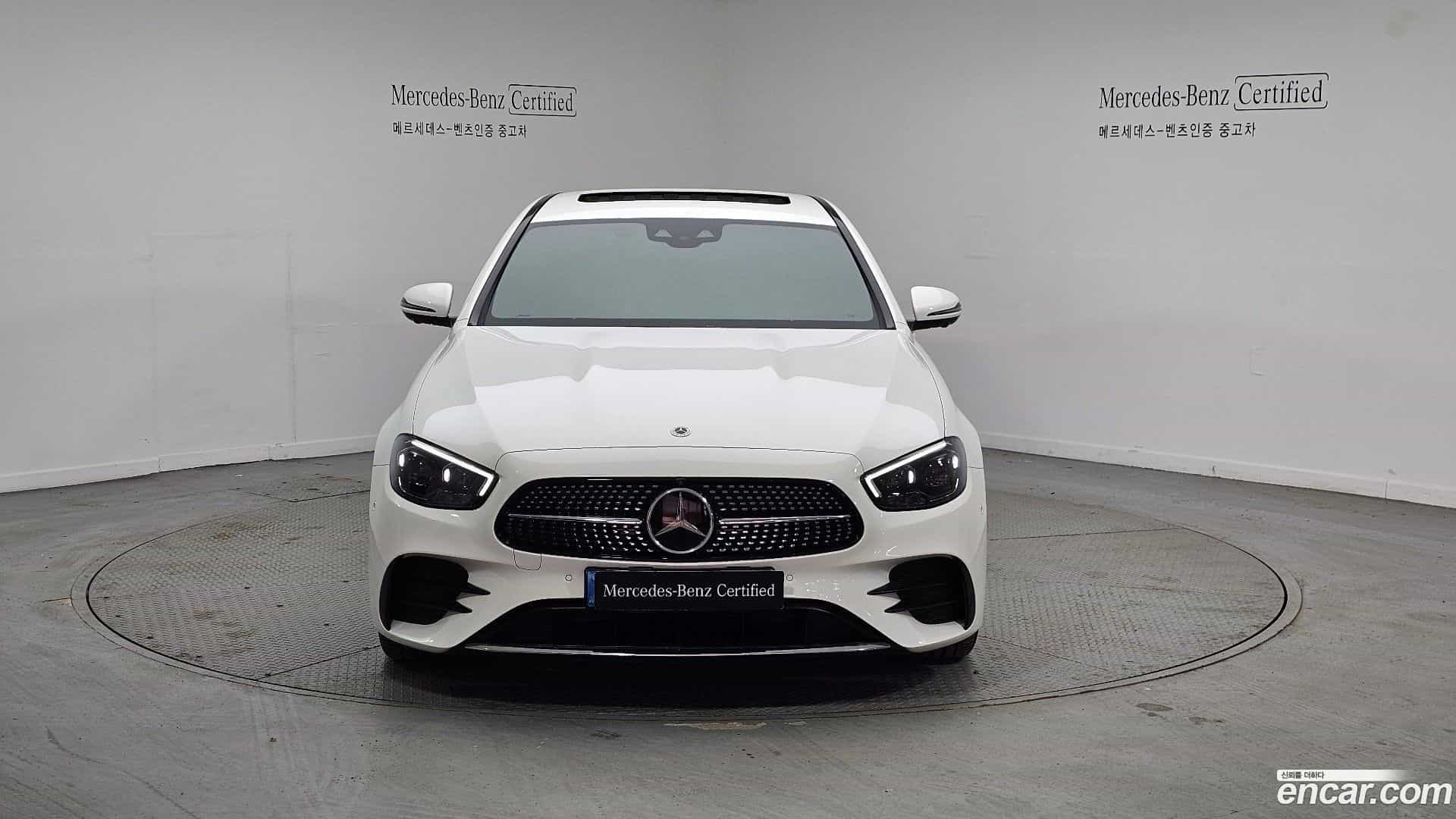 E-Class Mercedes-Benz 2023.8-OUTER-003