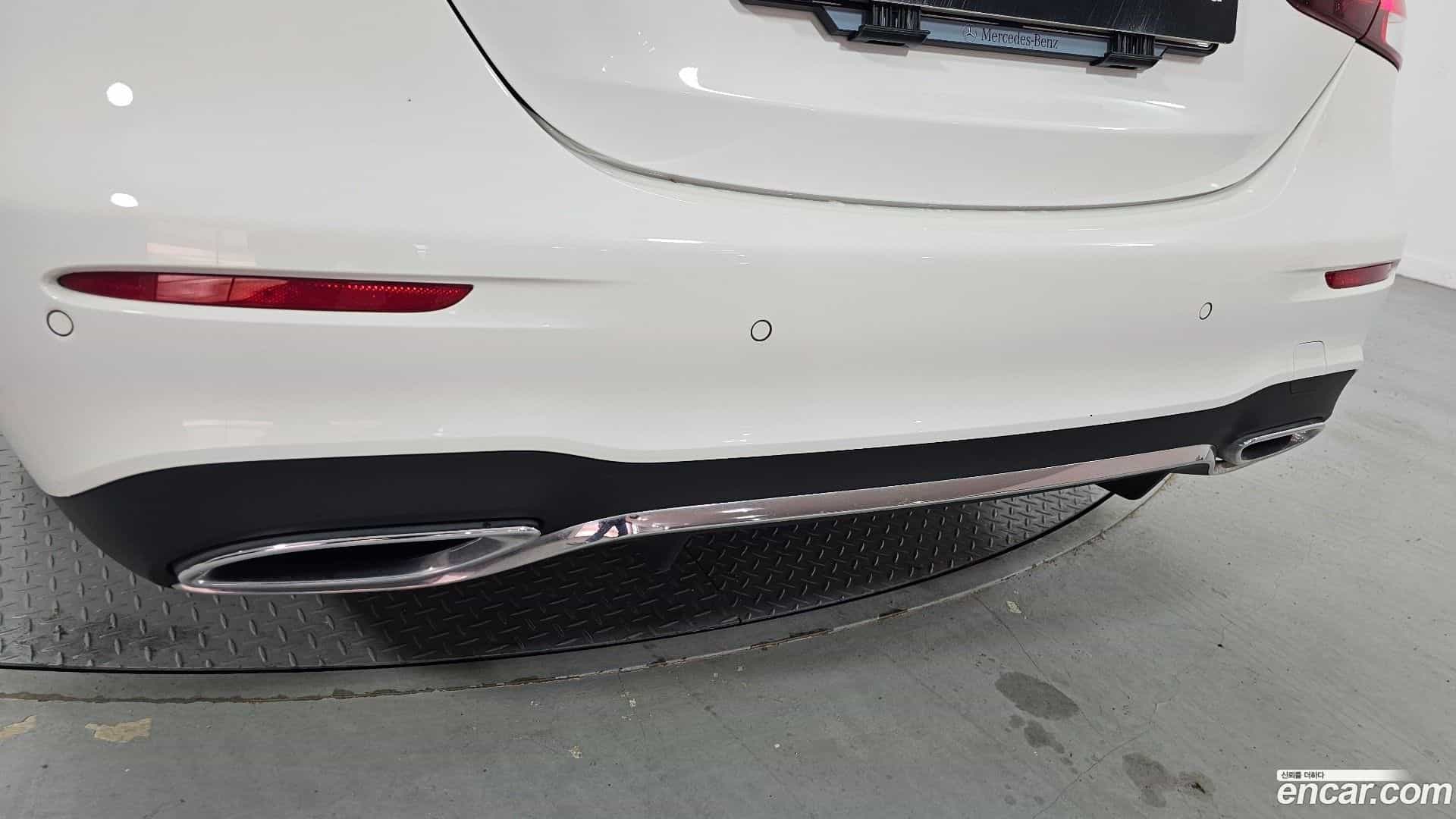 E-Class Mercedes-Benz 2023.8-OPTION-023