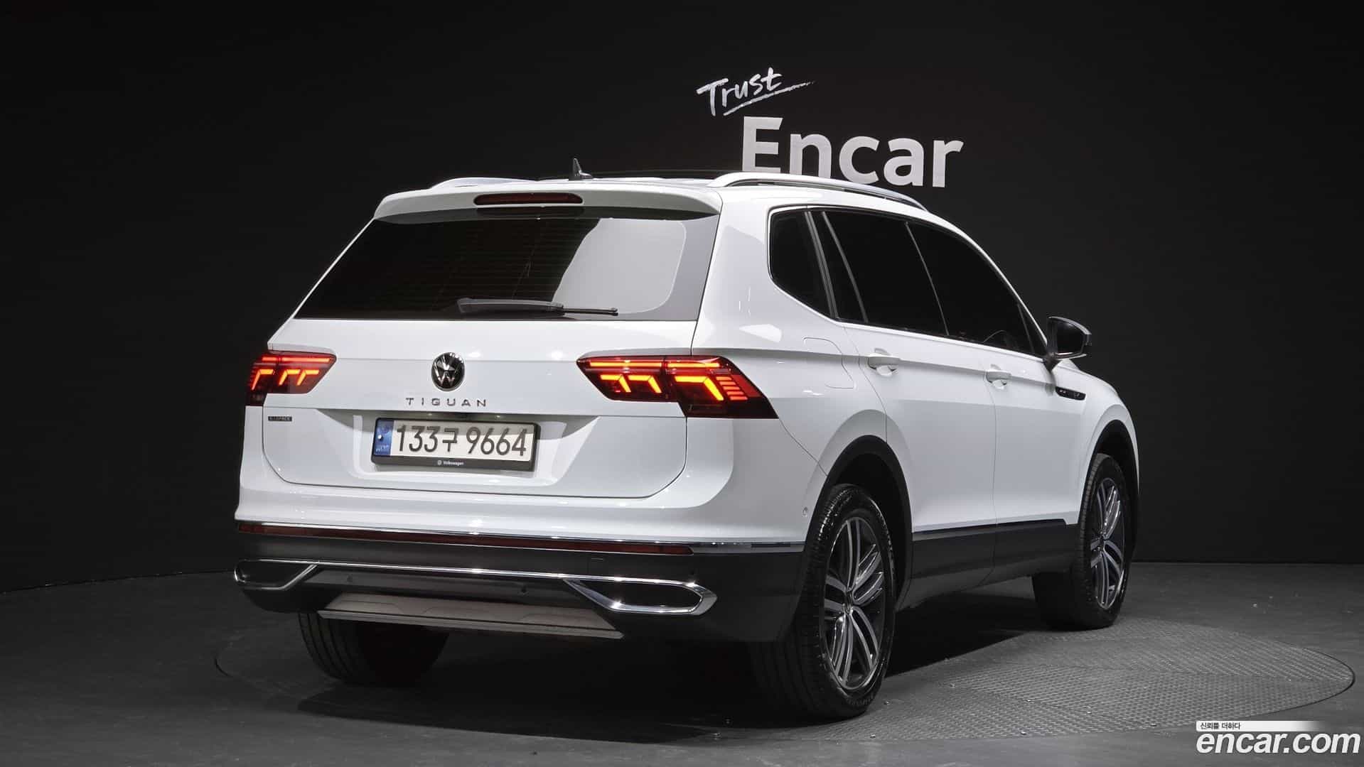 Tiguan Volkswagen 2022.11-OUTER-002