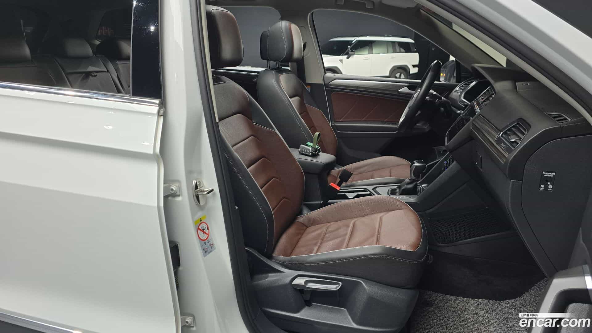 Tiguan Volkswagen 2022.11-INNER-010