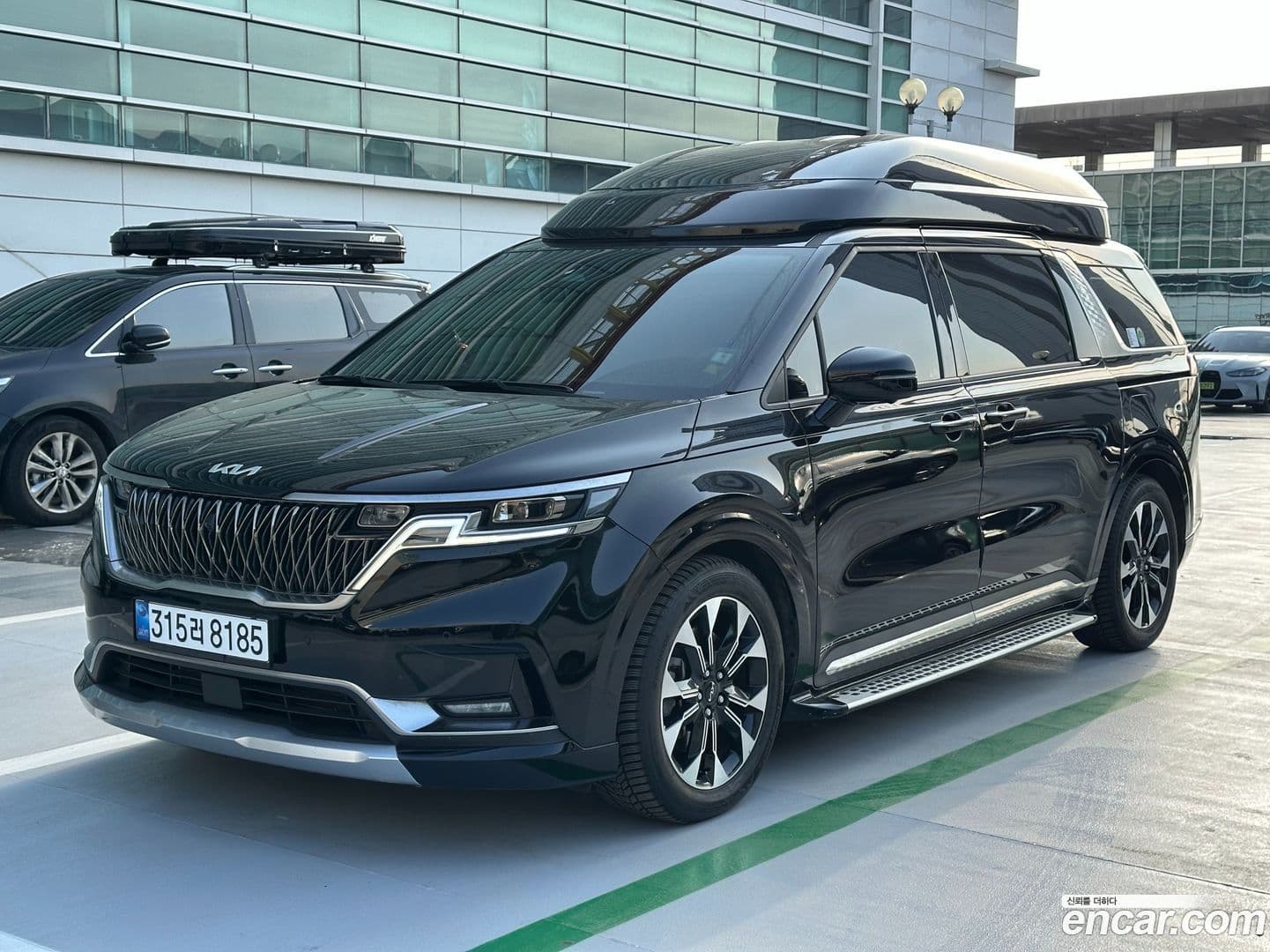 Main__Slider__Photo:Canival Kia 2022.1-0