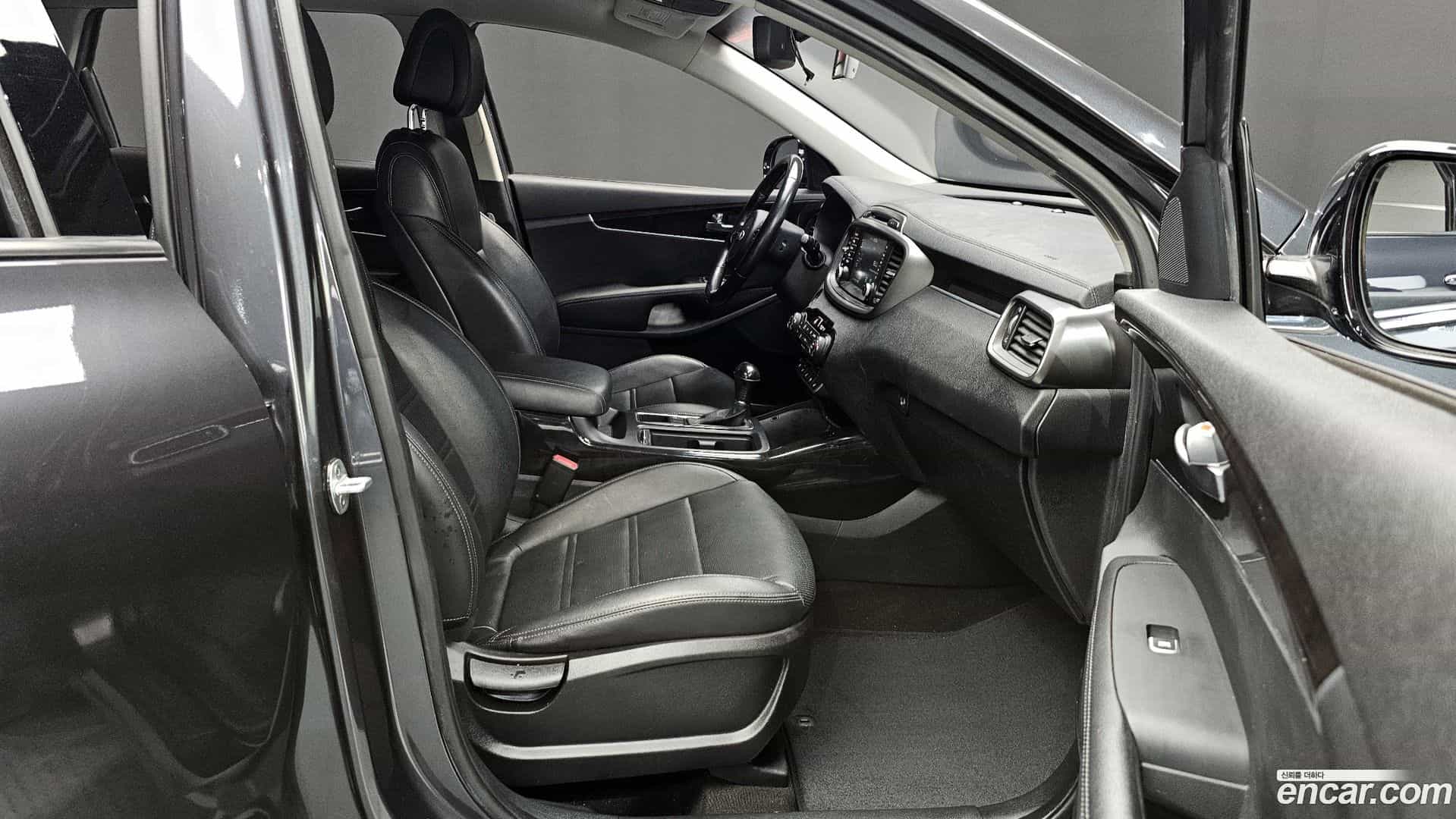 Sorento Kia 2016.3-OPTION-015