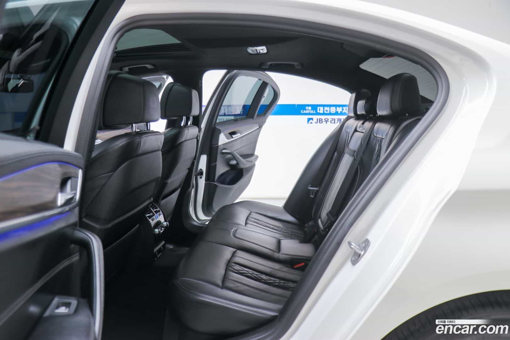 5-Series BMW 2018.1-INNER-010