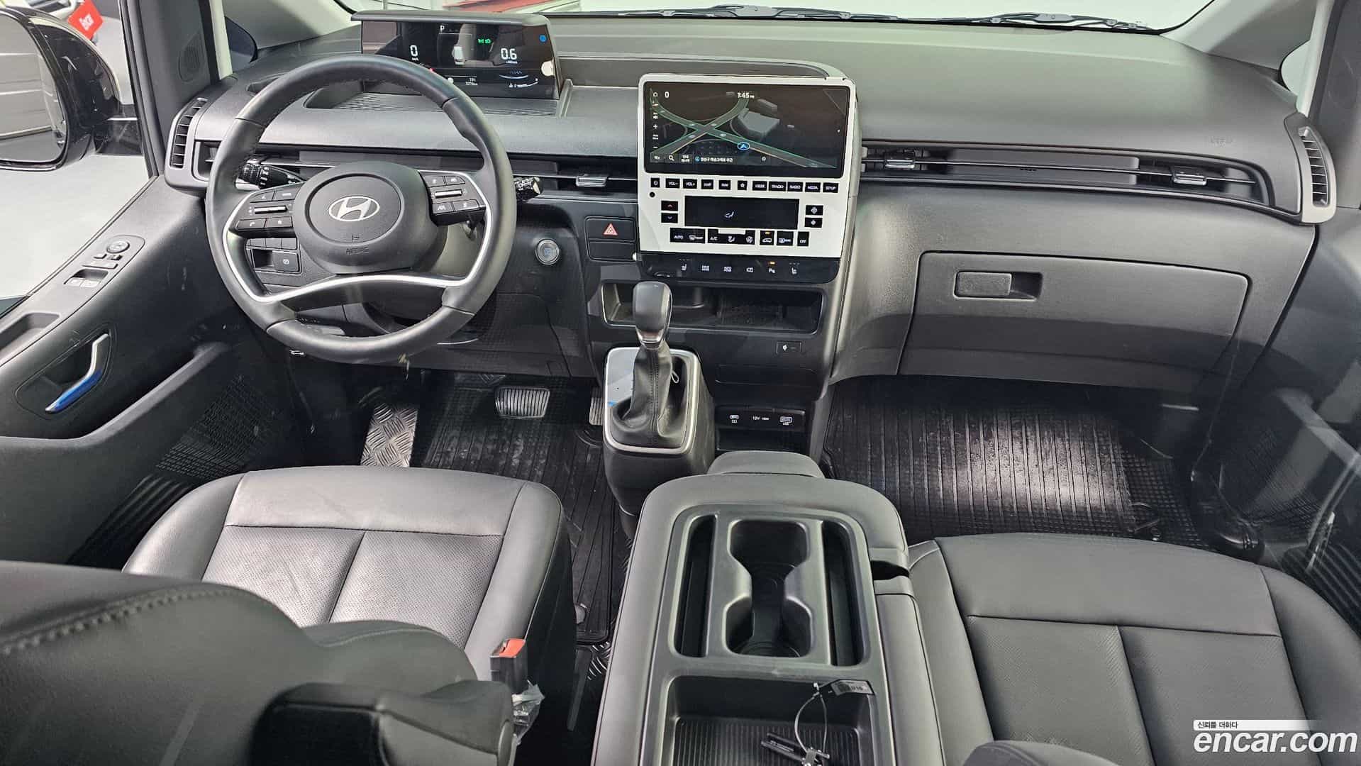Staria Hyundai 2025.11-INNER-007