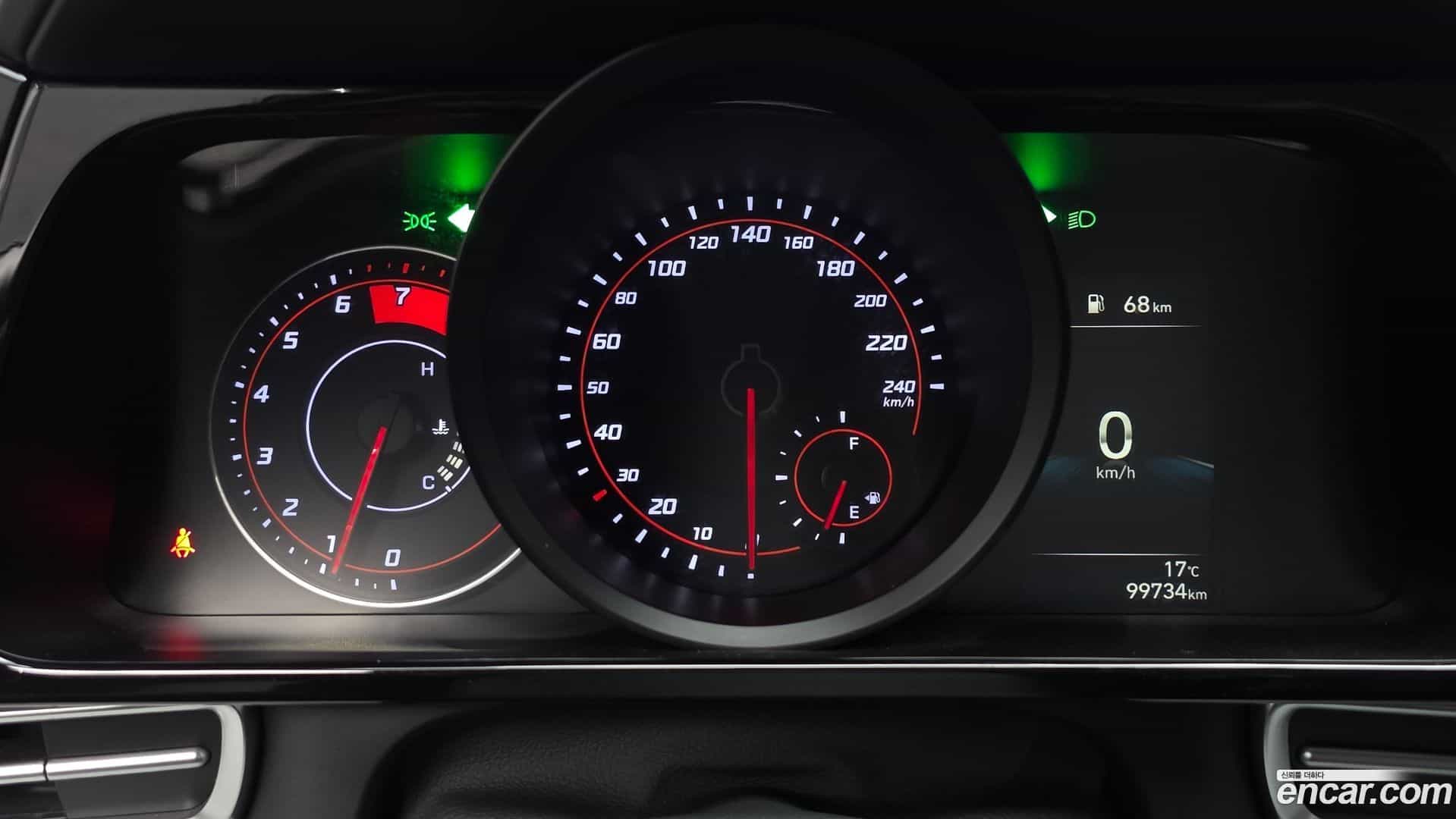 AVANTE Hyundai 2021.10-INNER-008