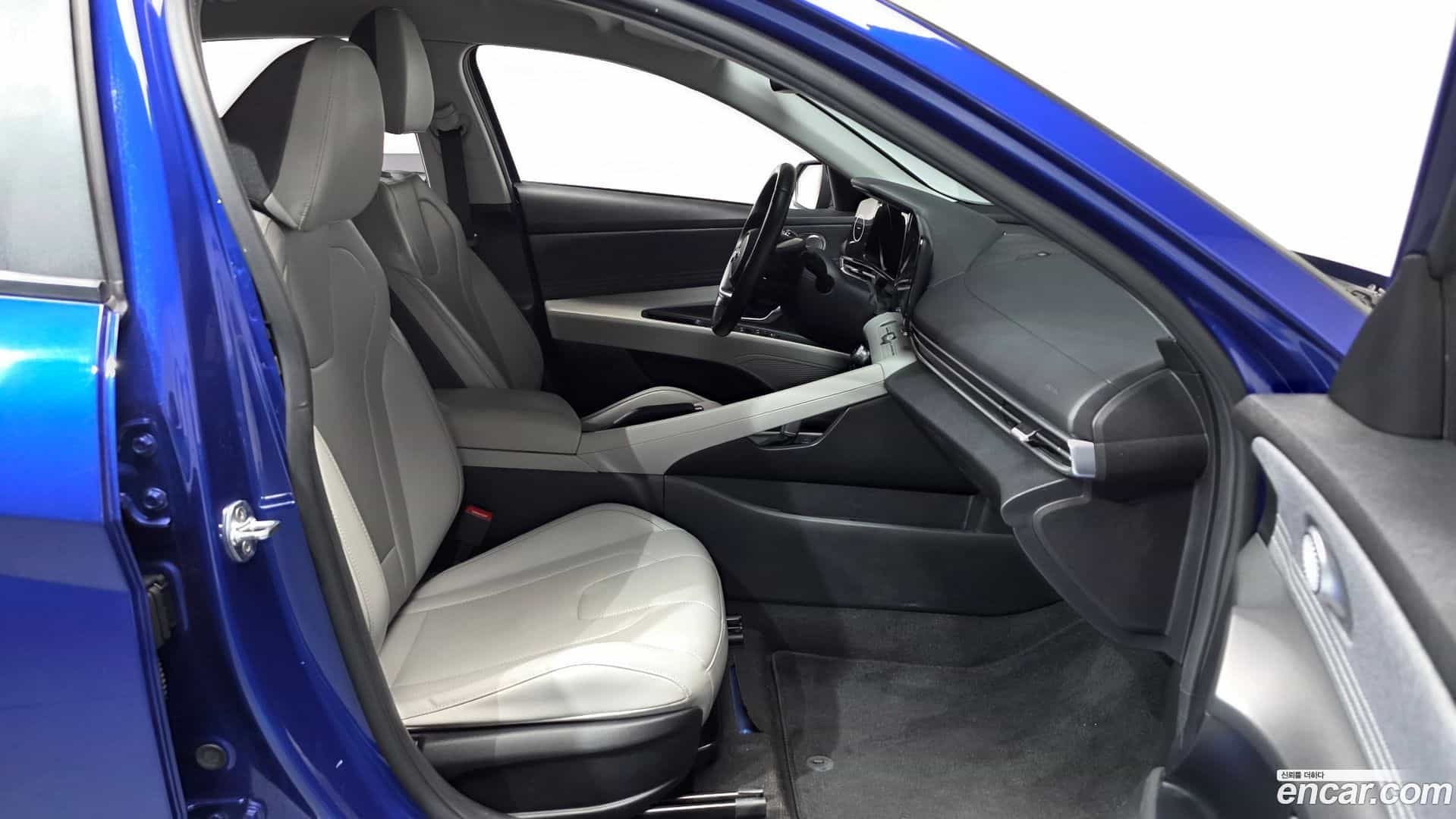 AVANTE Hyundai 2021.10-INNER-010