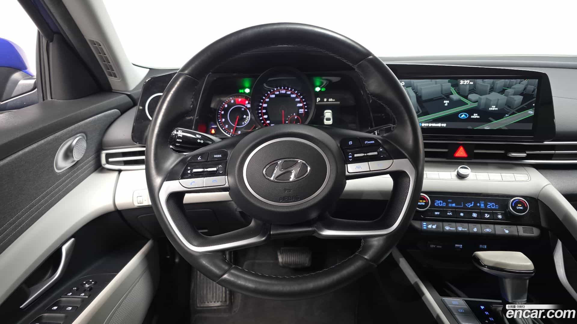 AVANTE Hyundai 2021.10-OPTION-017