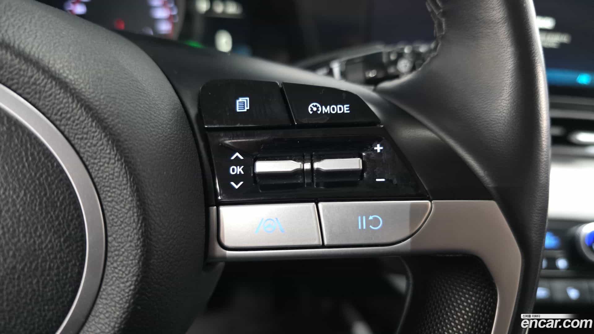 AVANTE Hyundai 2021.10-OPTION-023