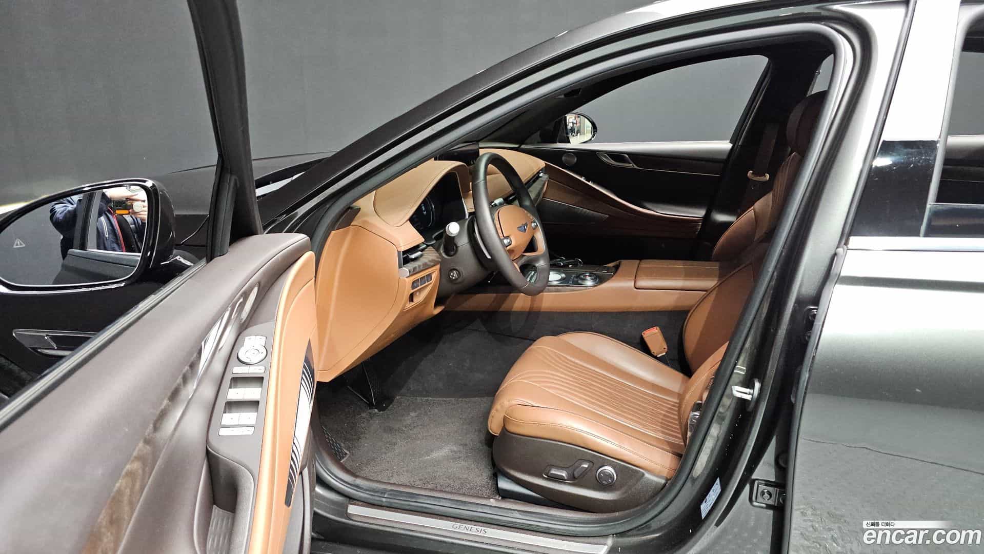 G80 Genesis 2022.1-INNER-010