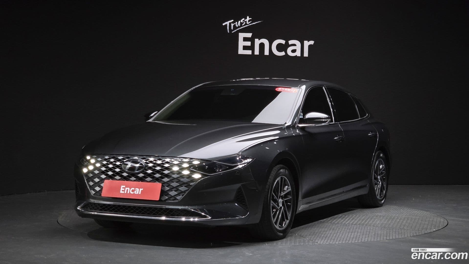 Main__Slider__Photo:Grandeur Hyundai 2022.2-0