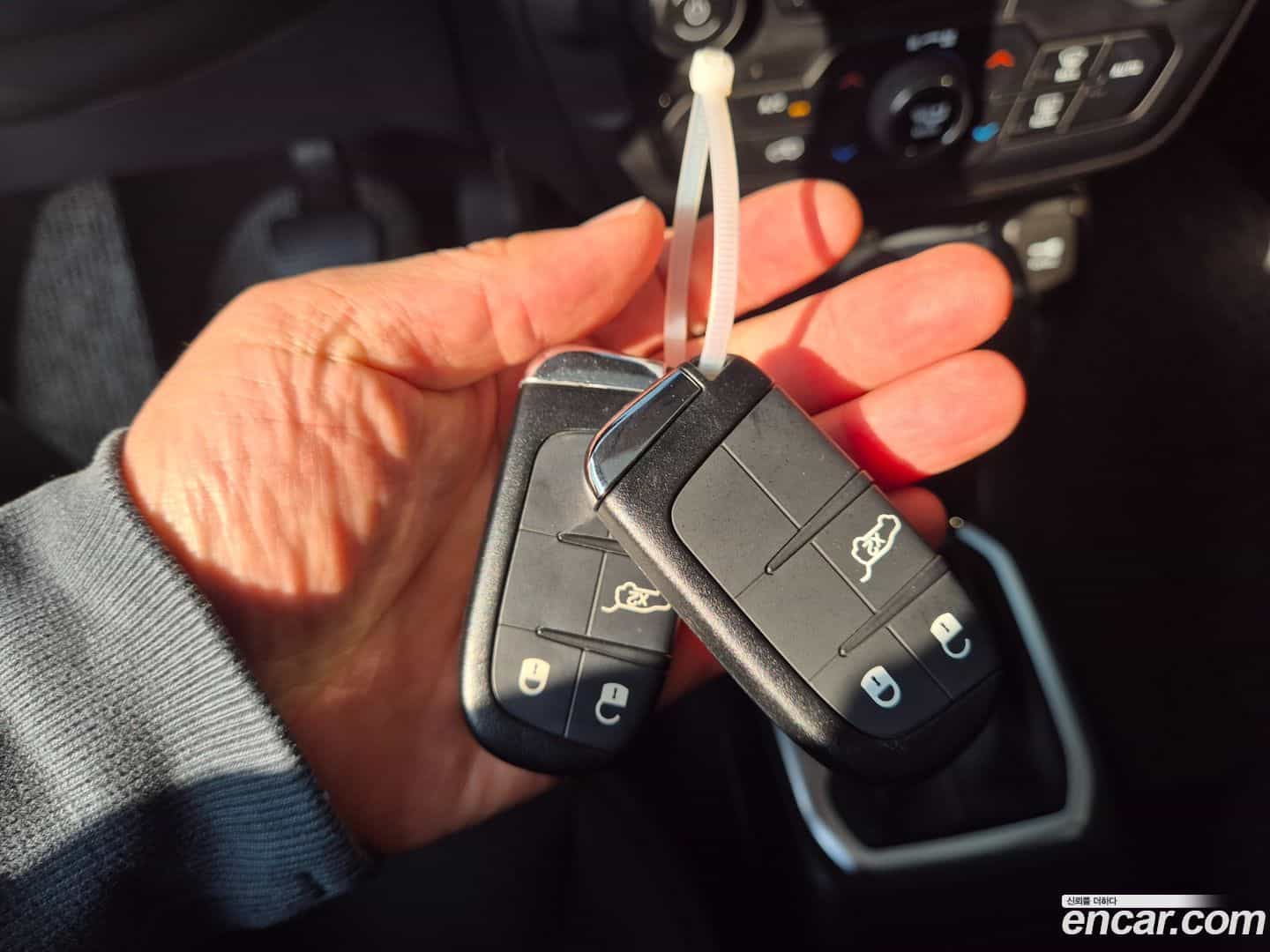 Renegade Jeep 2023.11-OPTION-022