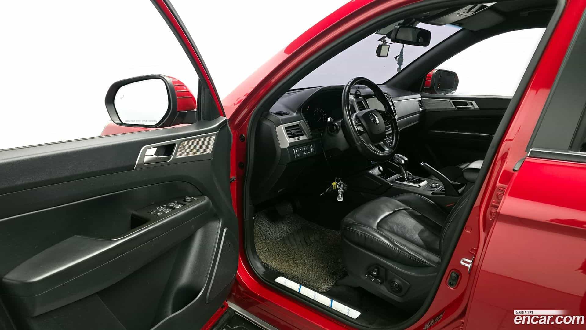 Rexton KG Mobility 2019.3-INNER-010