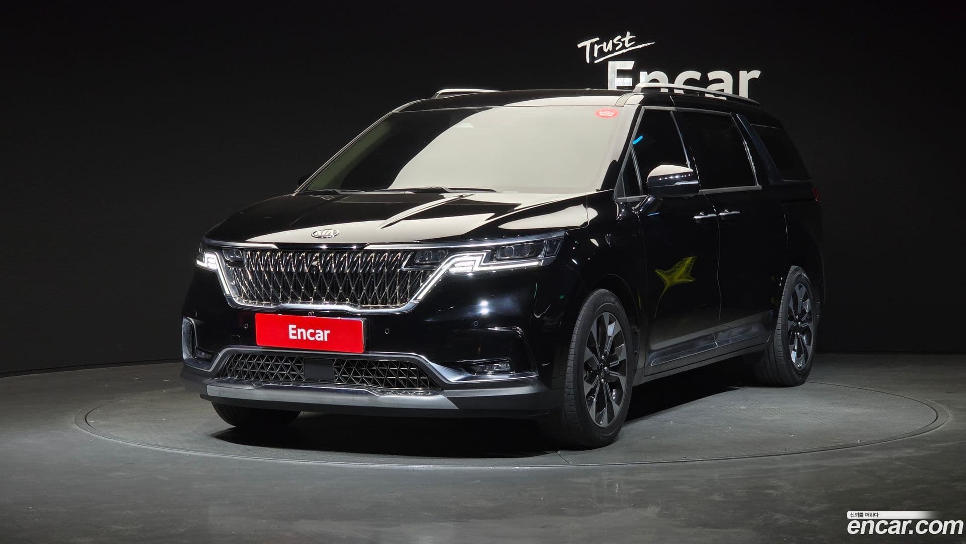 Main__Slider__Photo:Canival Kia 2021.3-0