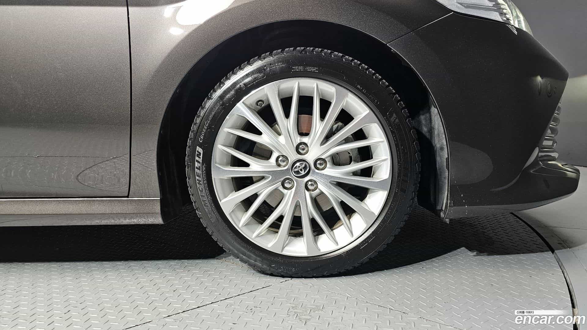 Camry Toyota 2018.11-OUTER-005