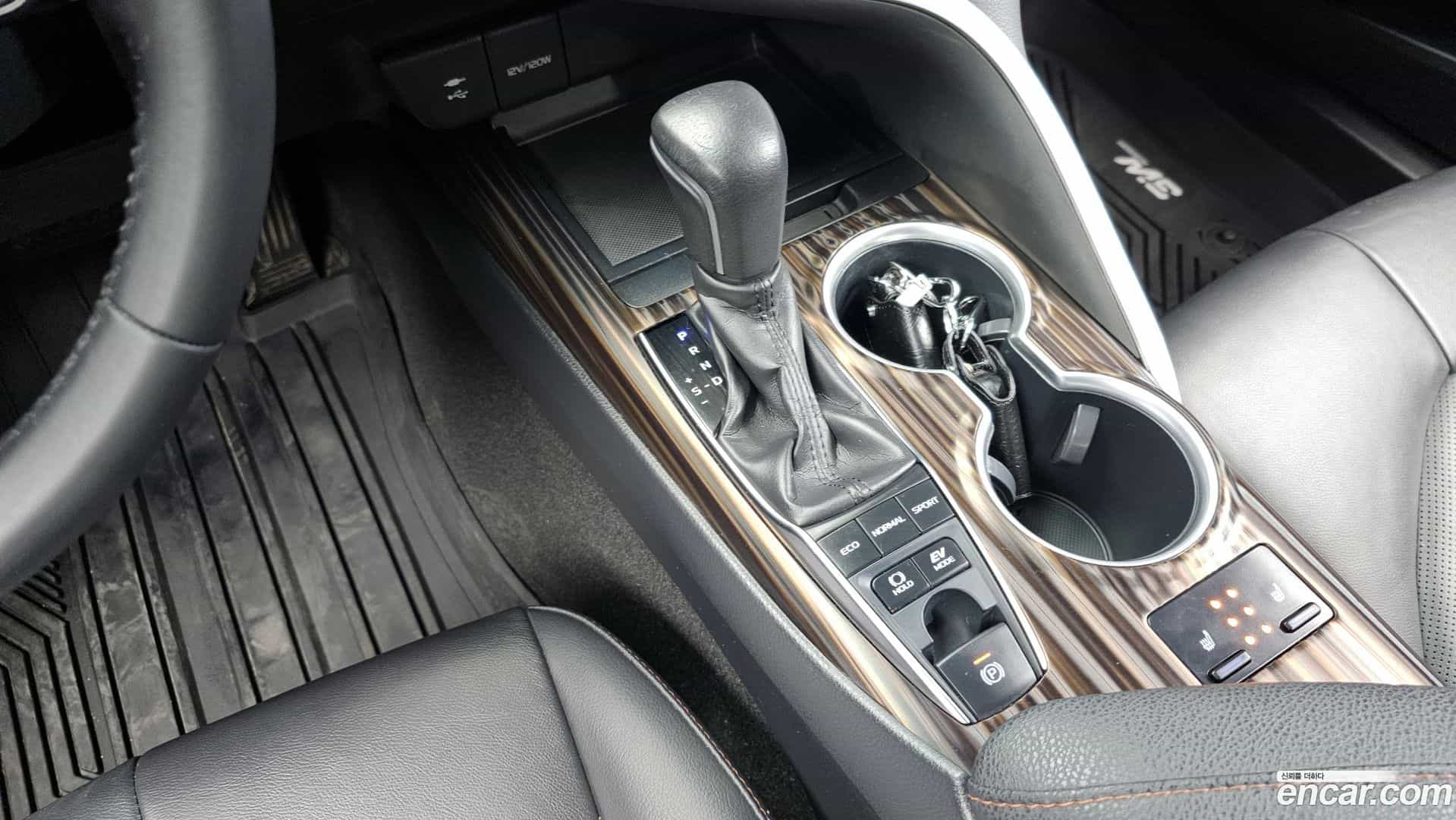 Camry Toyota 2018.11-INNER-009