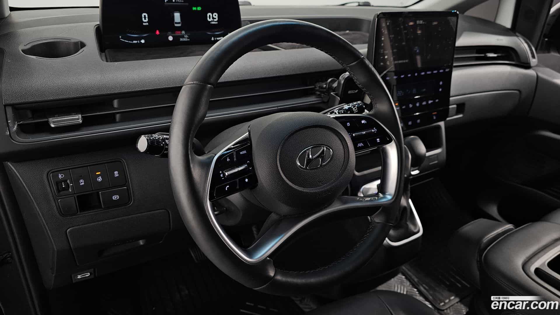 Staria Hyundai 2023.0-OPTION-017