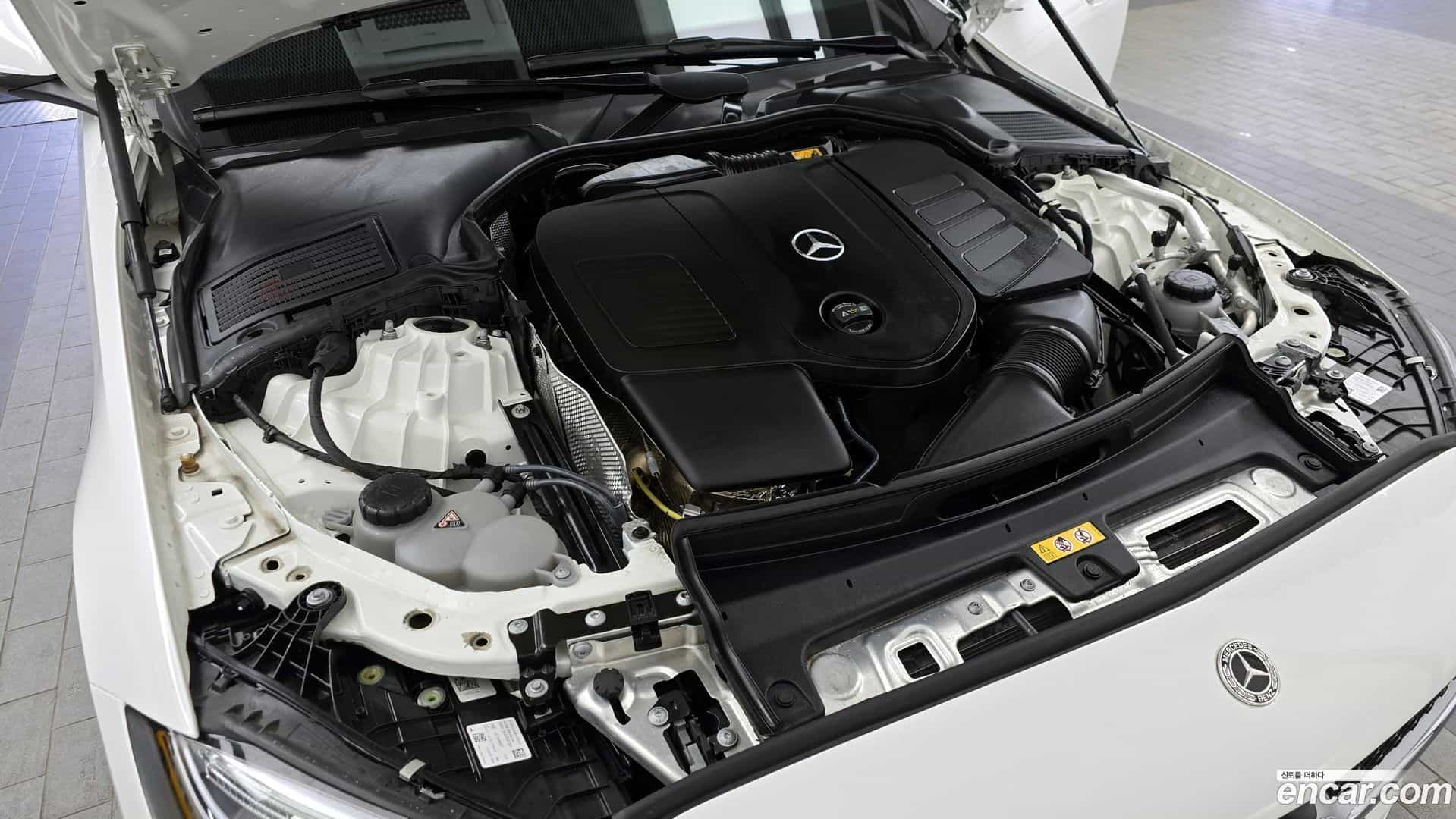 C-Class Mercedes-Benz 2024.5-INNER-006