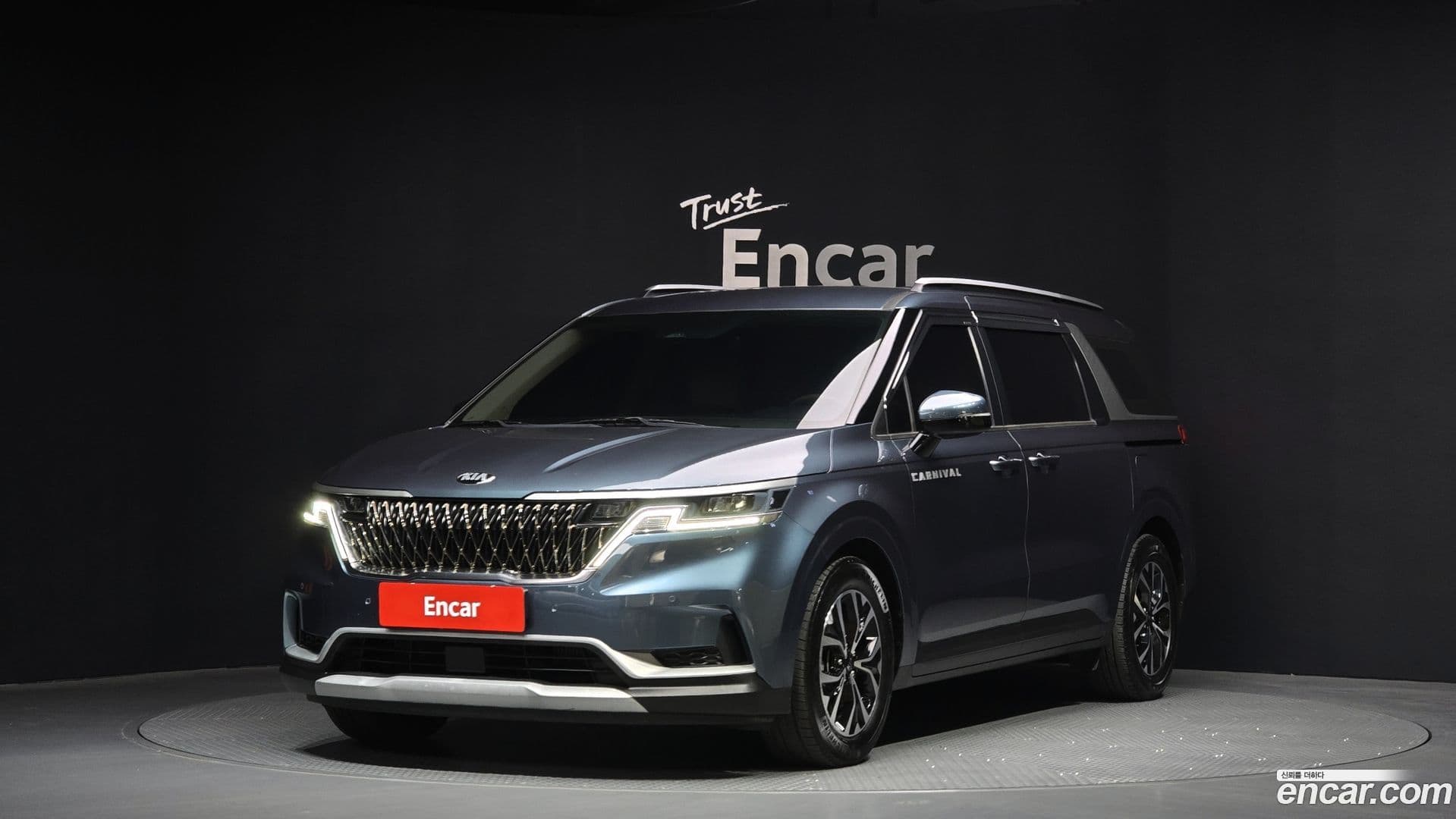 Main__Slider__Photo:Canival Kia 2021.0-0