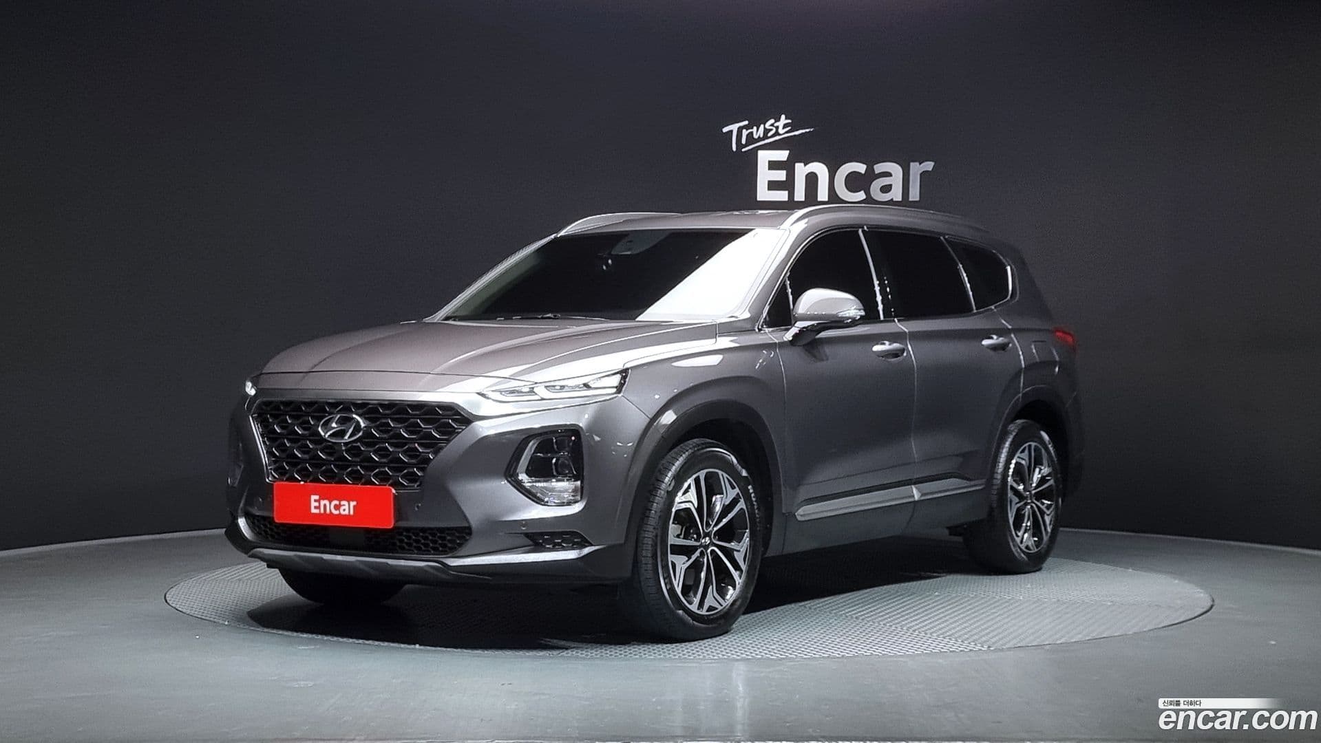 Main__Slider__Photo:Santafe Hyundai 2019.0-0