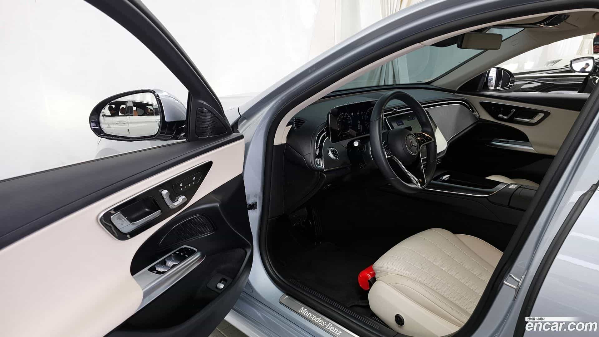 E-Class Mercedes-Benz 2024.11-INNER-010