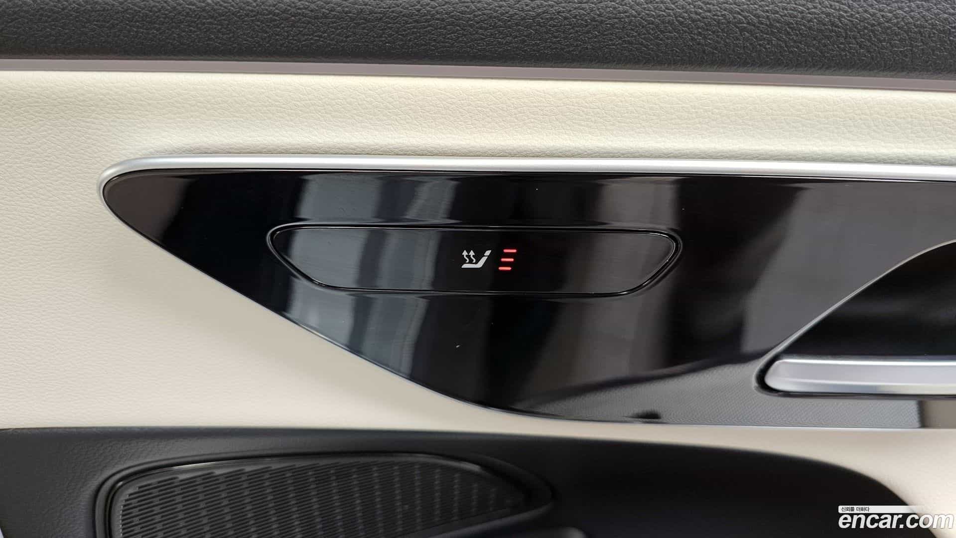 E-Class Mercedes-Benz 2024.11-OPTION-023