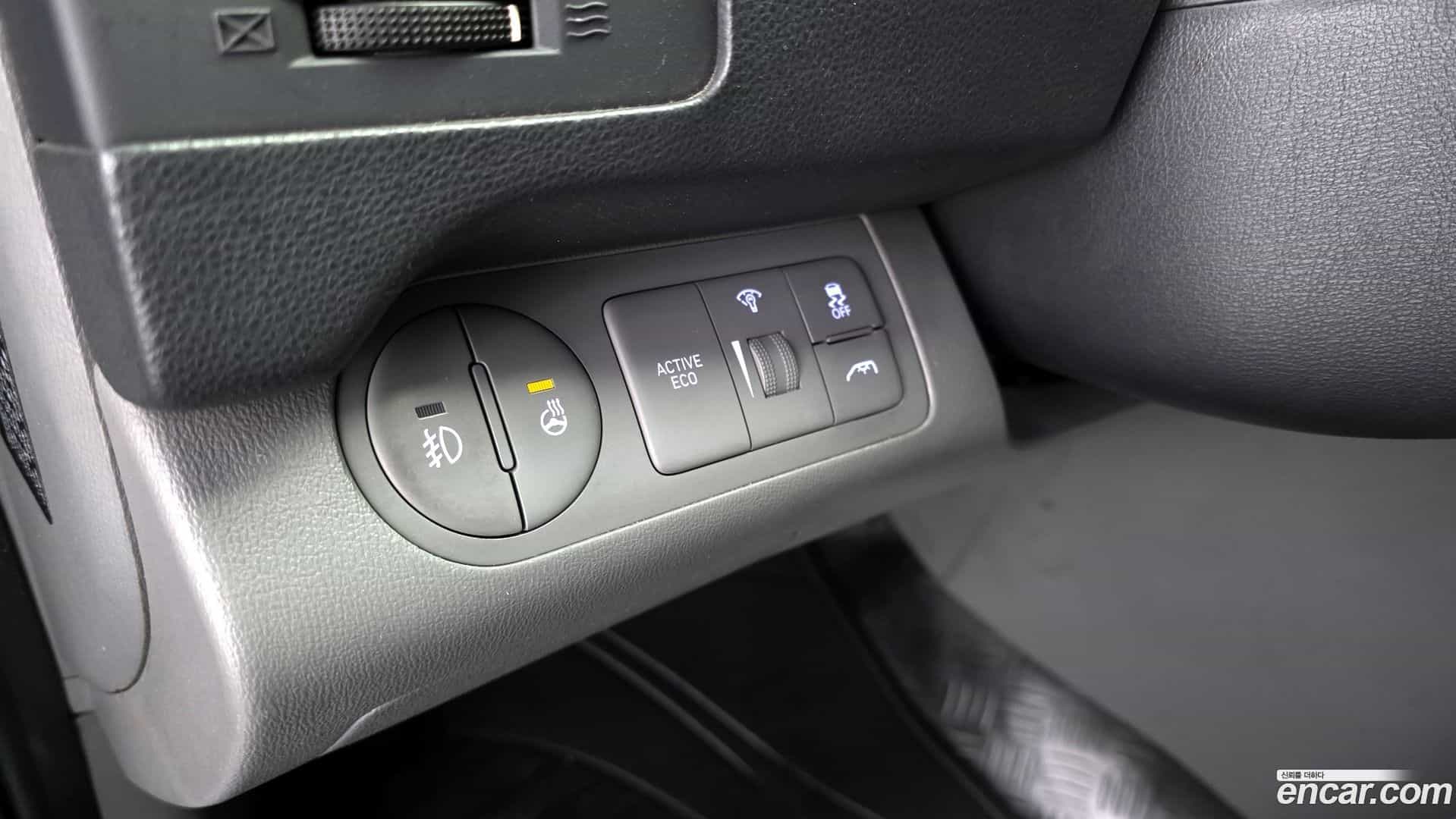 Starex Hyundai 2019.4-OPTION-021