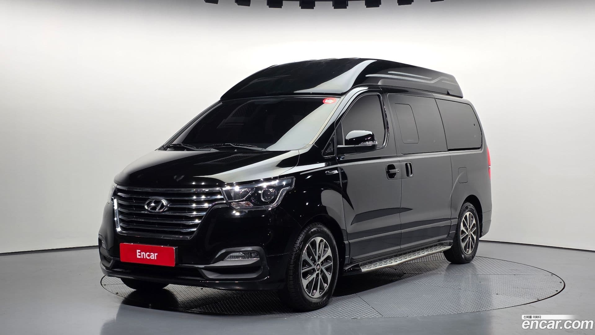 Main__Slider__Photo:Starex Hyundai 2019.0-0