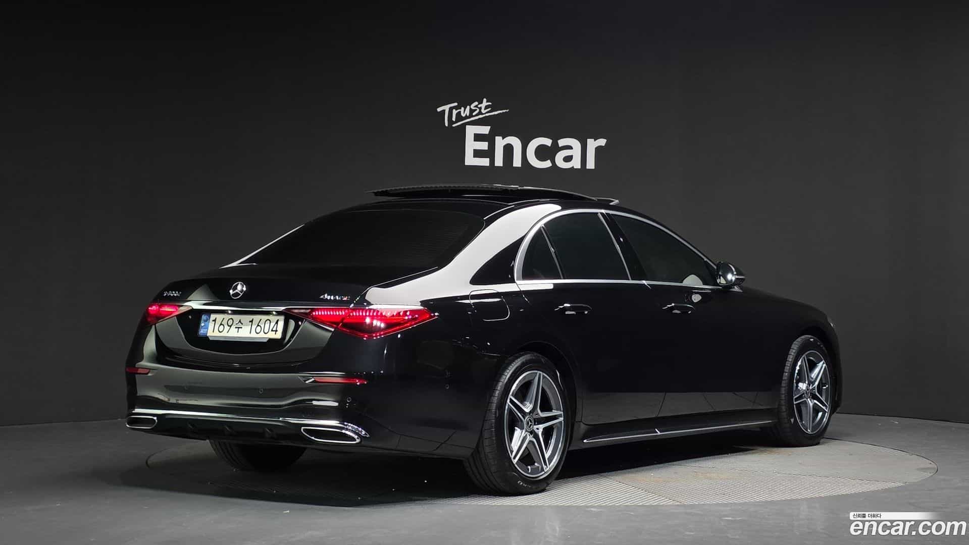 S-Class Mercedes-Benz 2022.0-OUTER-002