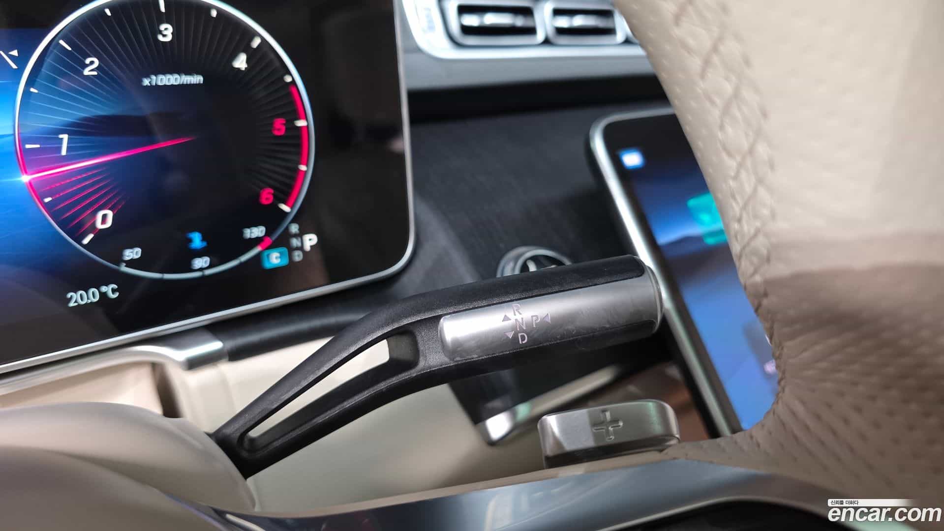 S-Class Mercedes-Benz 2022.0-INNER-009