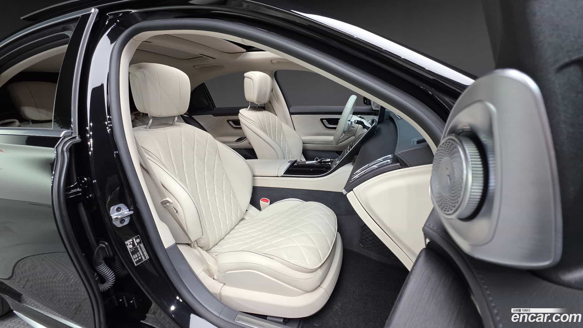 S-Class Mercedes-Benz 2022.0-INNER-010
